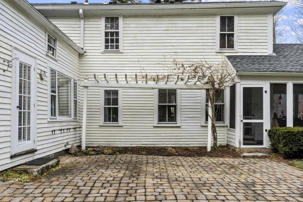 8 South St