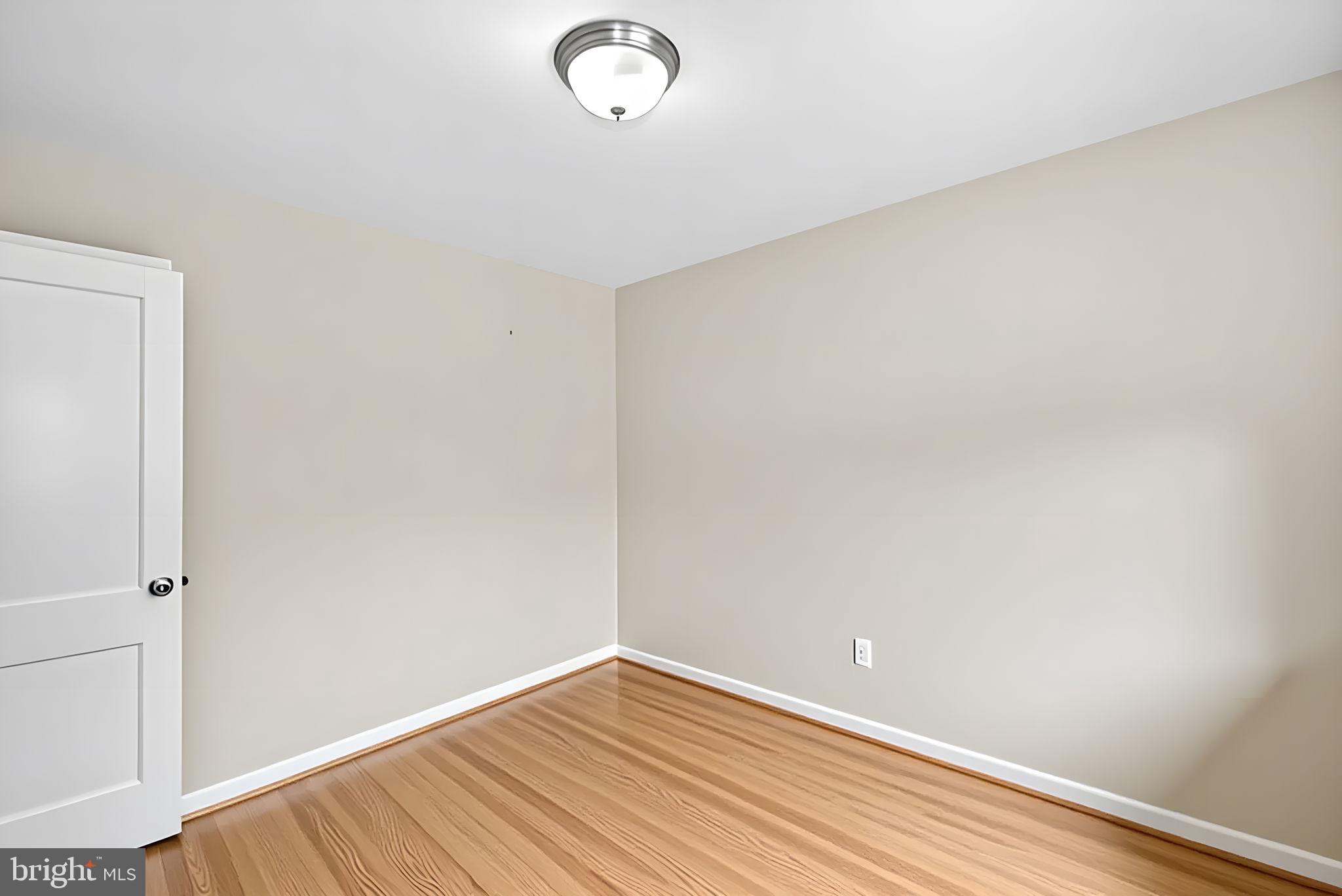 1423 N NASH STREET 3