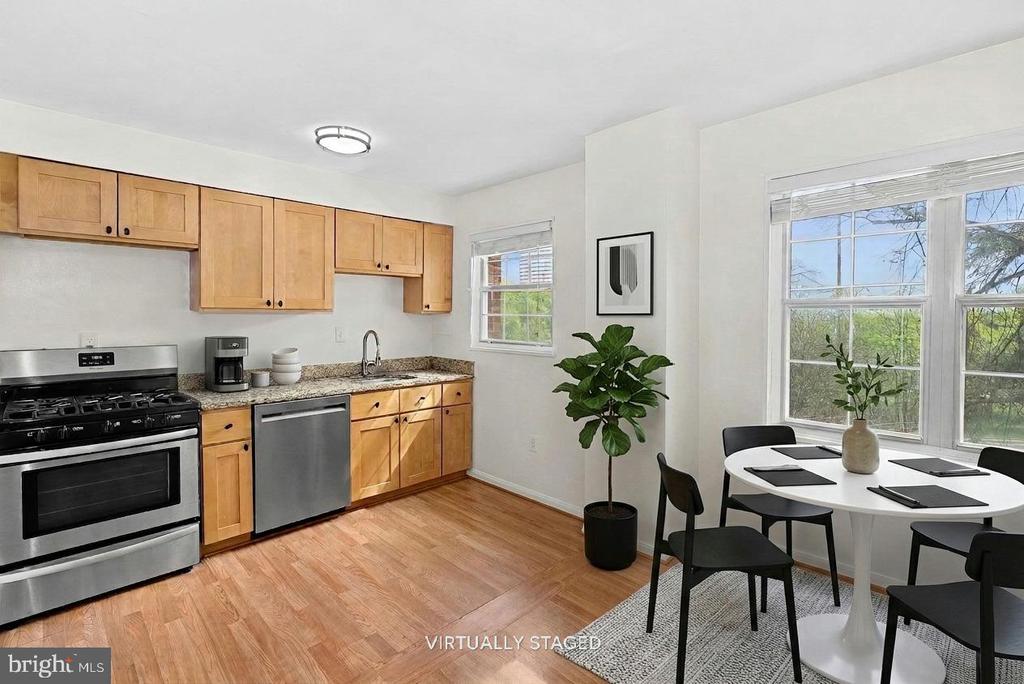 1423 N NASH STREET Unit: 3