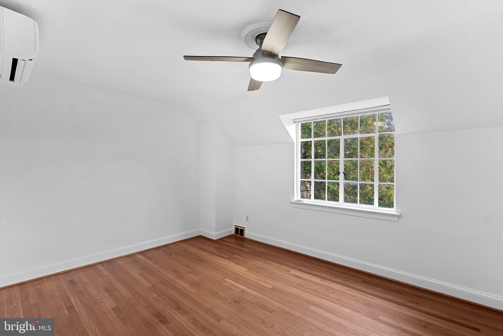 1328 MICHIGAN AVENUE