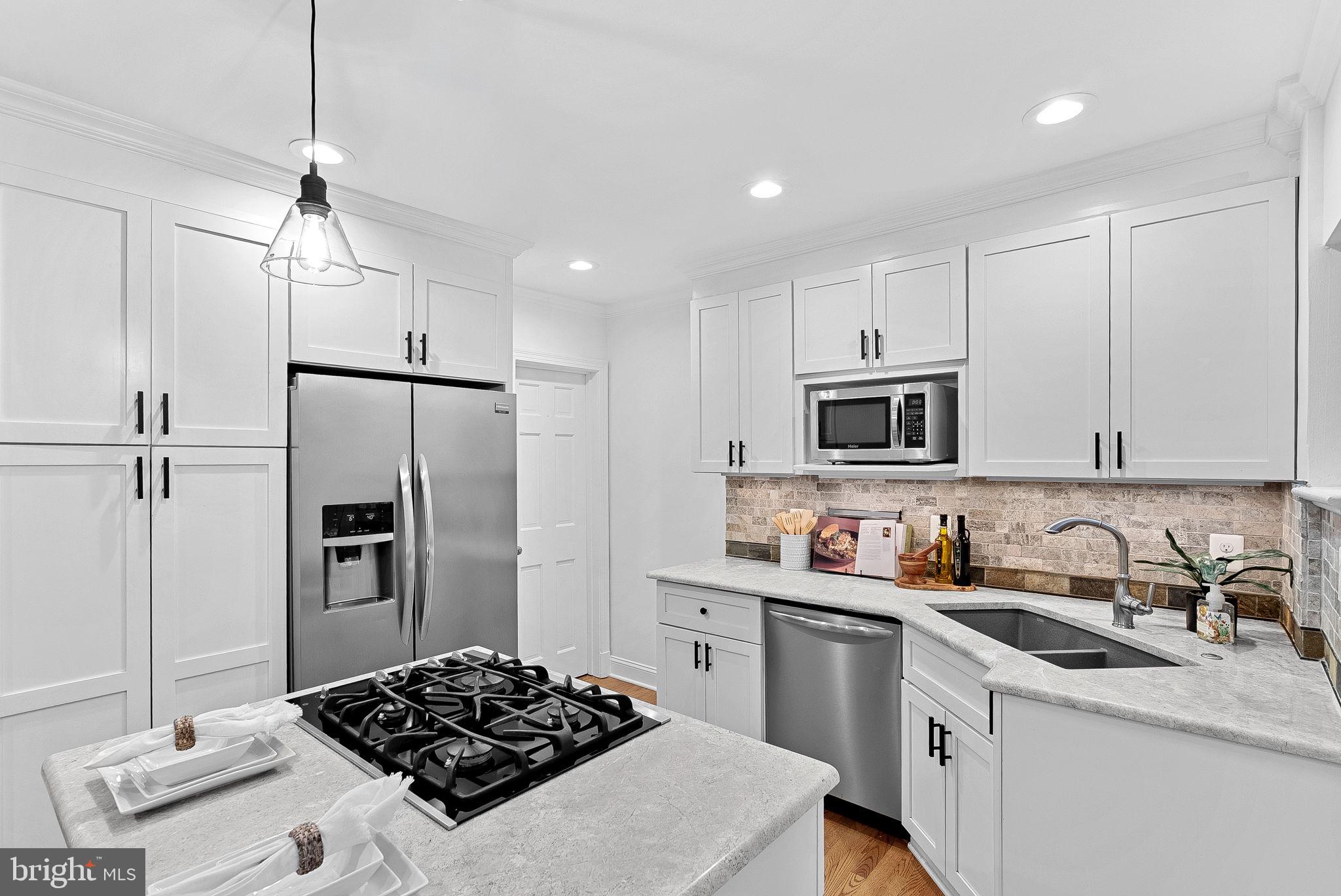 1328 MICHIGAN AVENUE