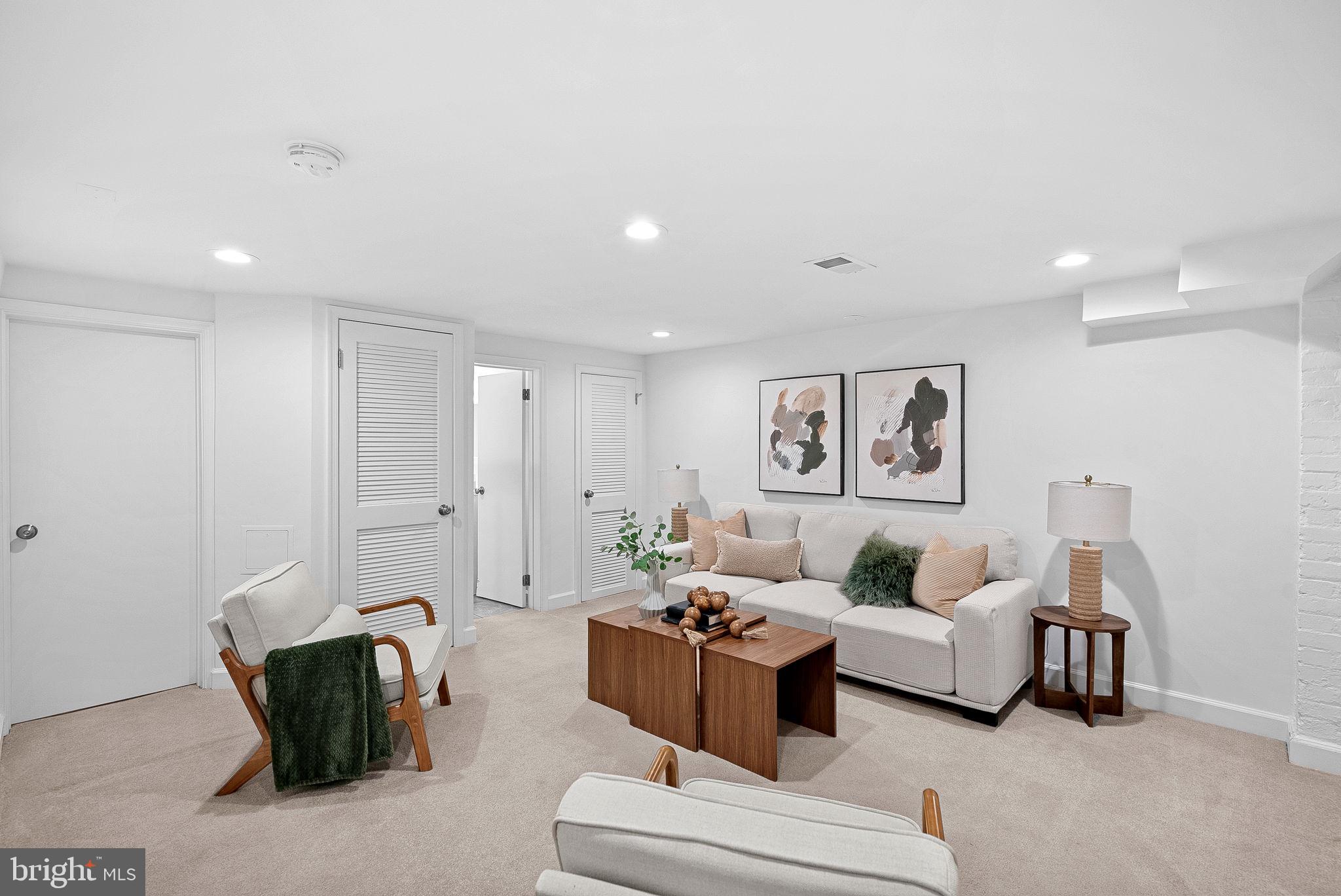 1328 MICHIGAN AVENUE