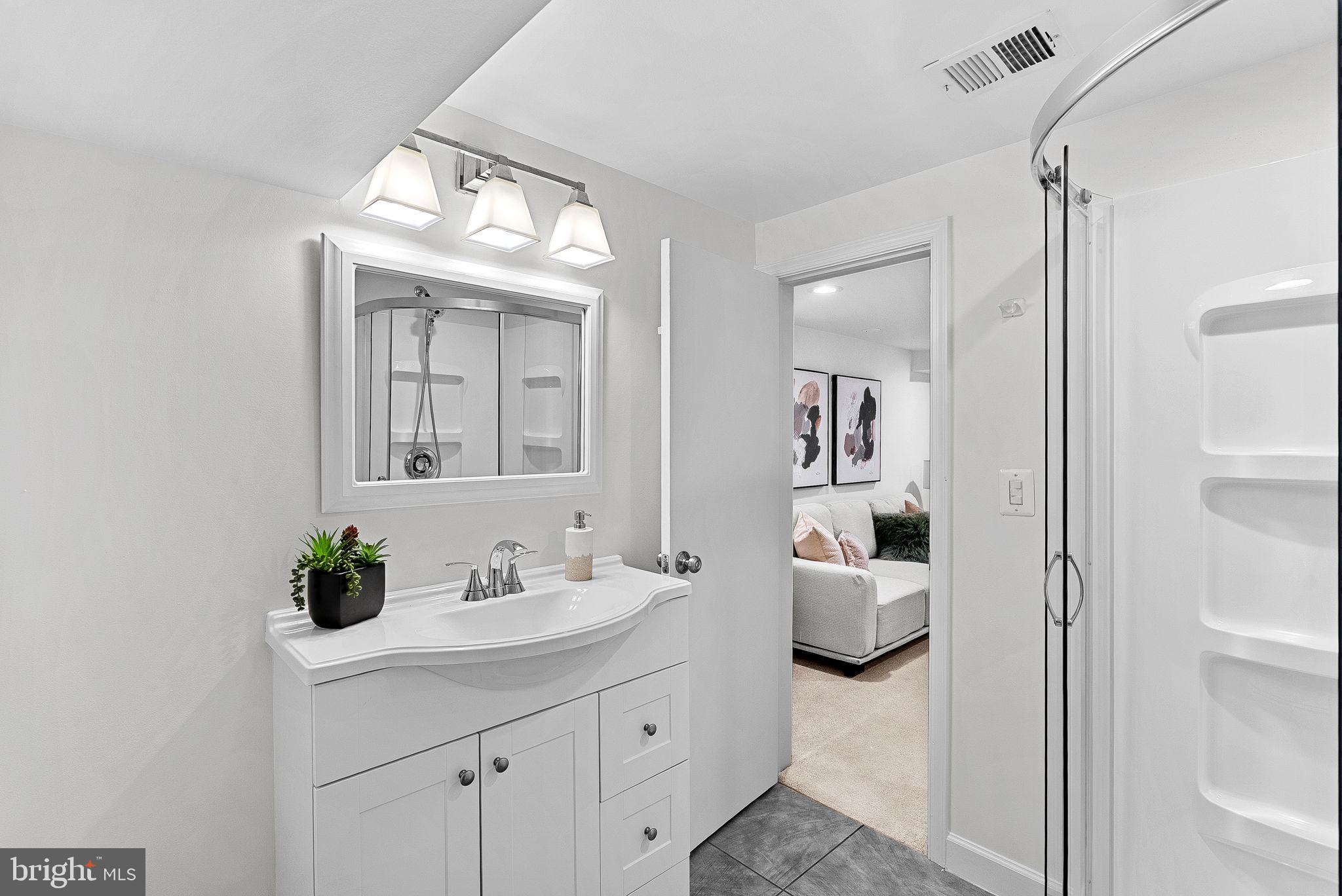 1328 MICHIGAN AVENUE