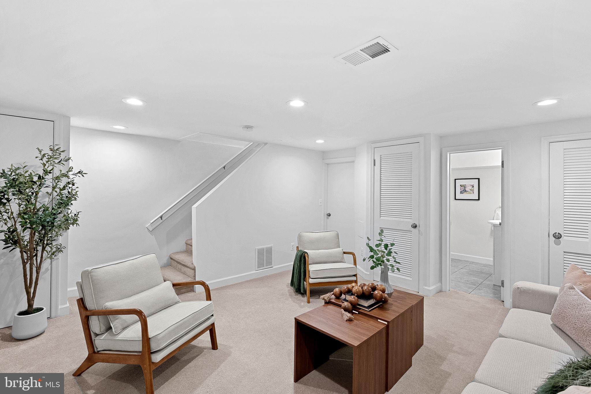 1328 MICHIGAN AVENUE