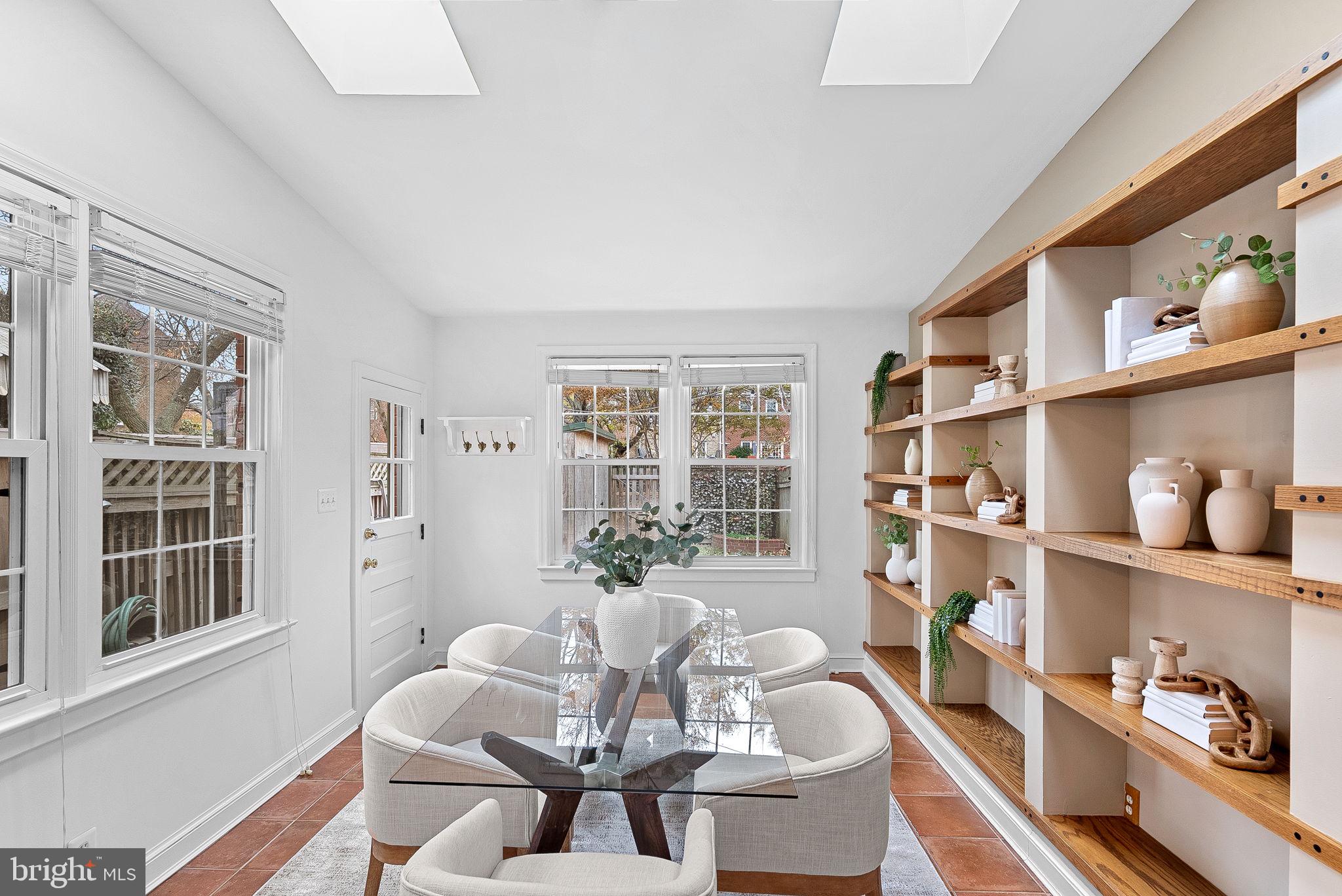 1328 MICHIGAN AVENUE