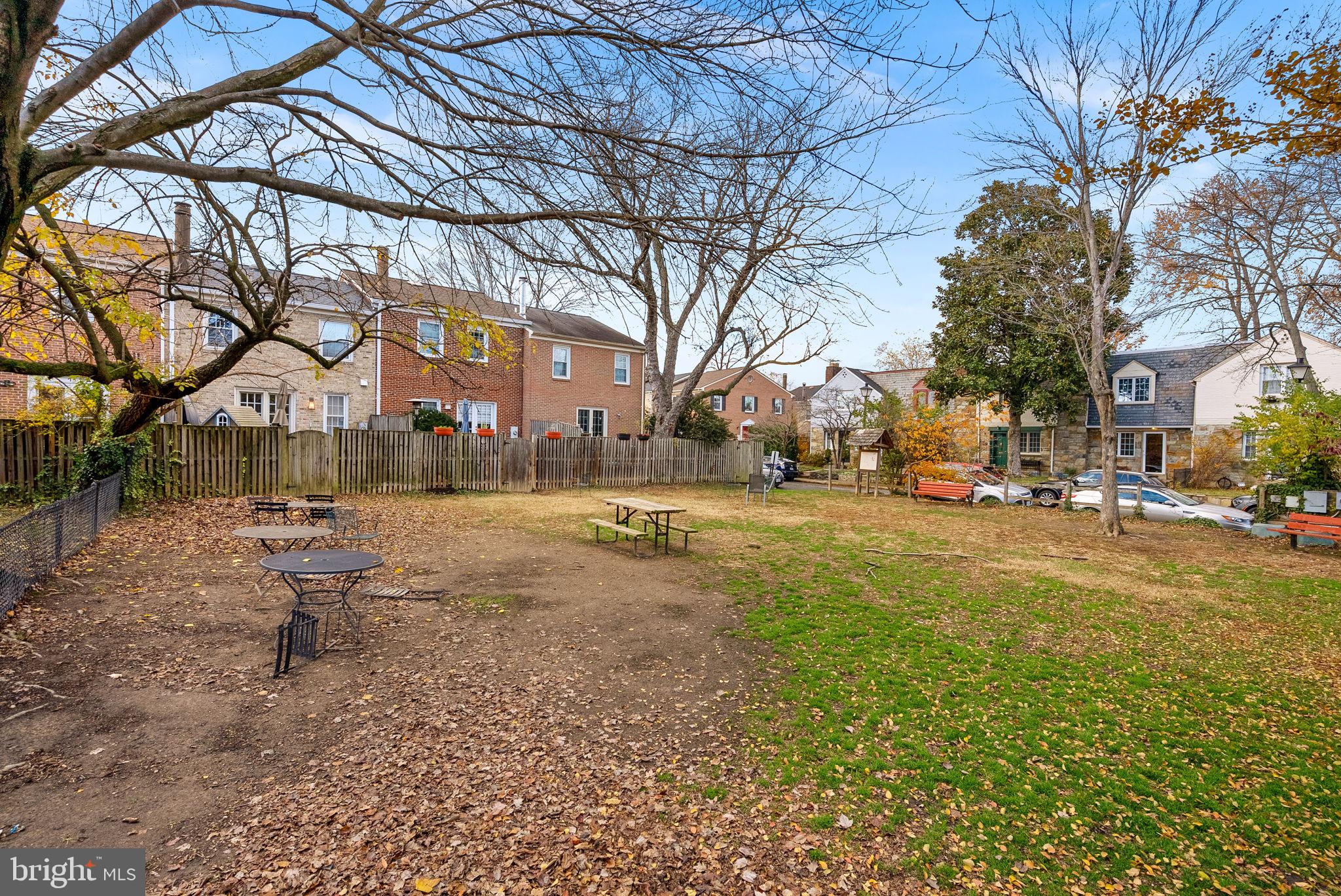 1328 MICHIGAN AVENUE