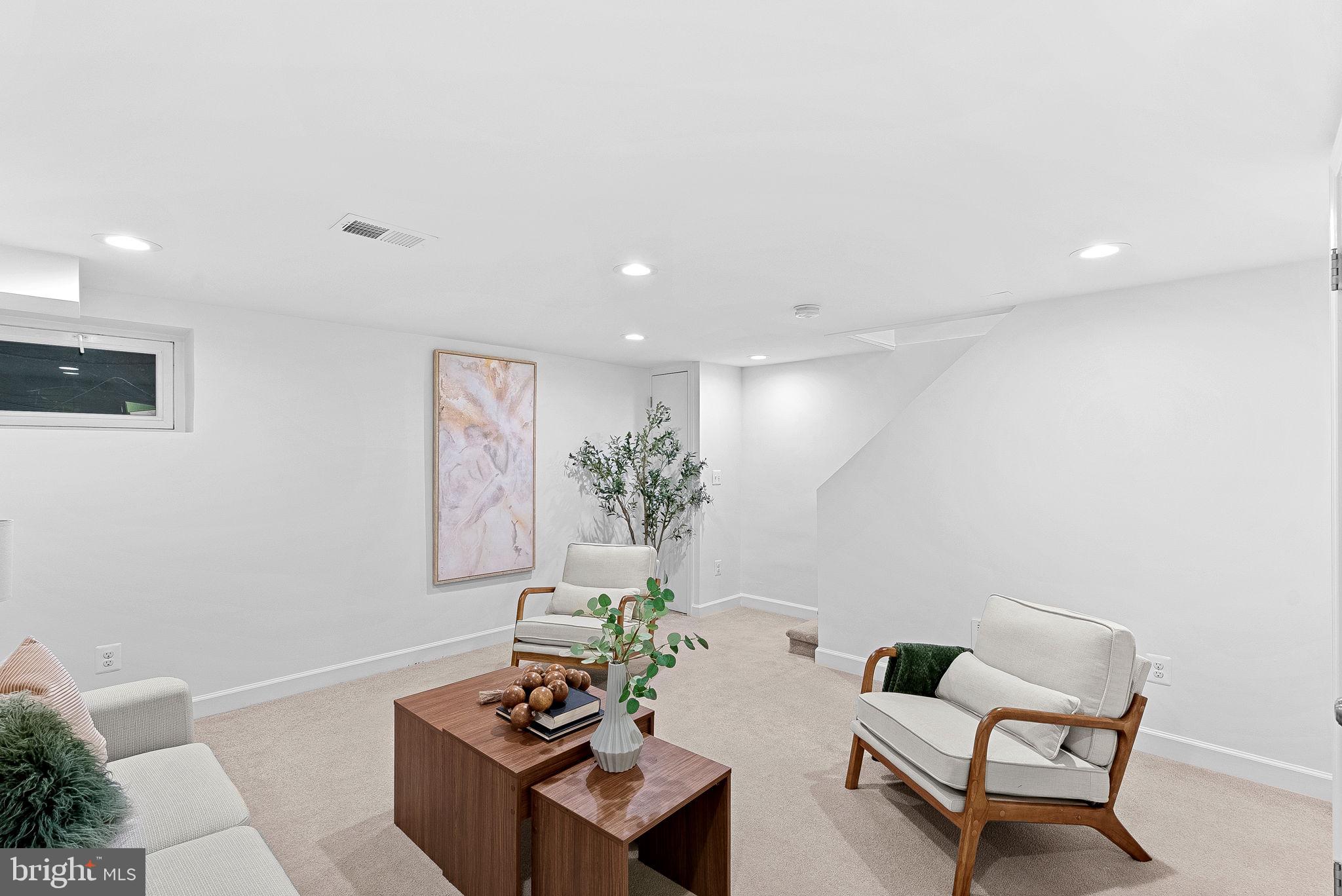 1328 MICHIGAN AVENUE