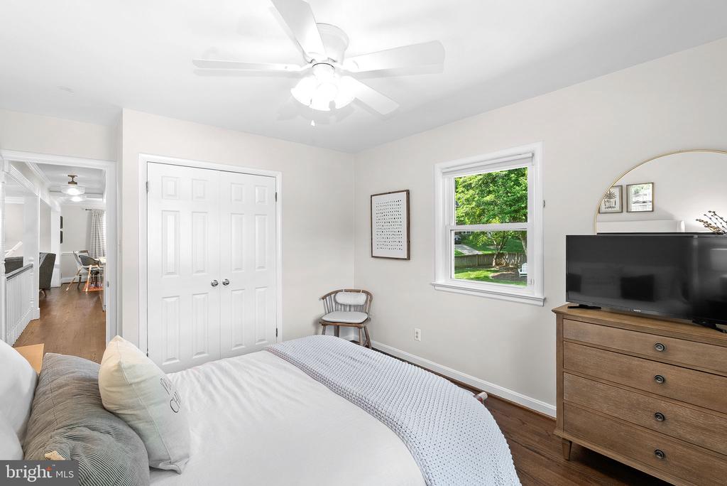 3212 Patrick Henry Dr