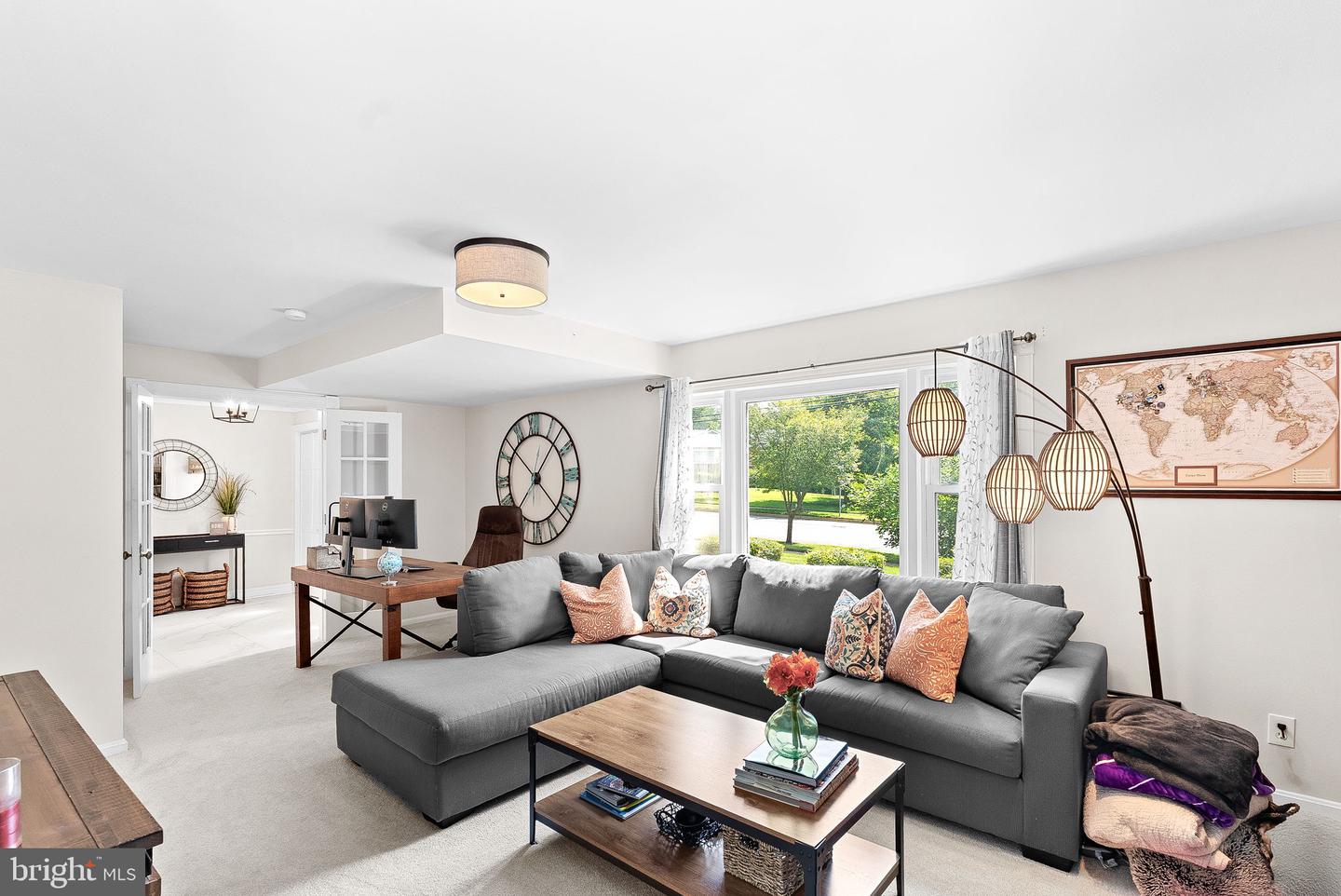 3212 Patrick Henry Dr