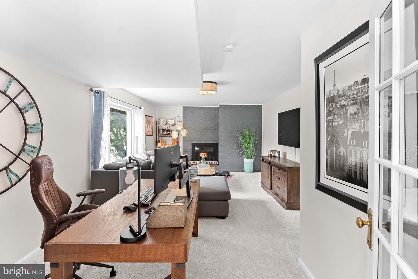 3212 Patrick Henry Dr