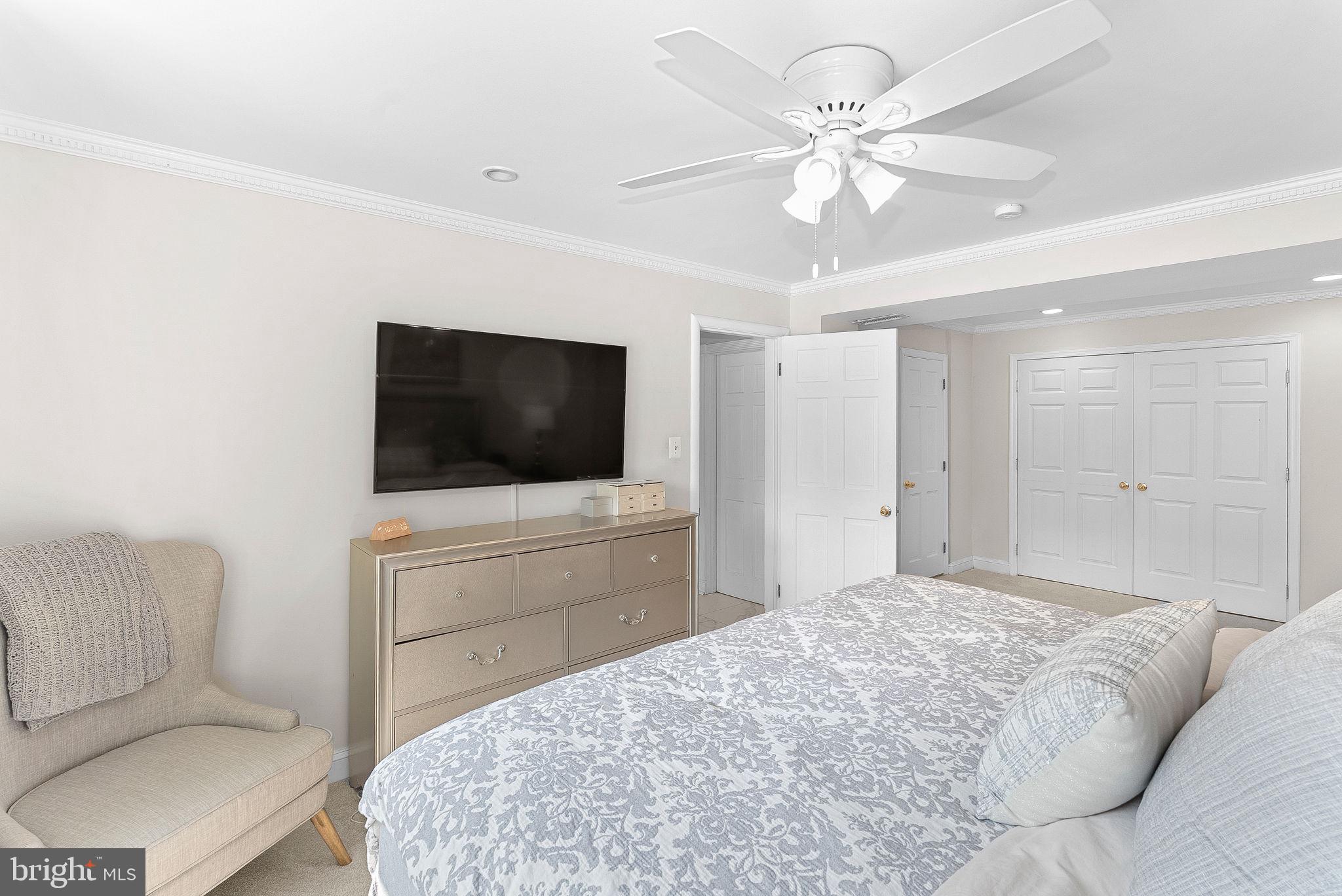 3212 Patrick Henry Dr