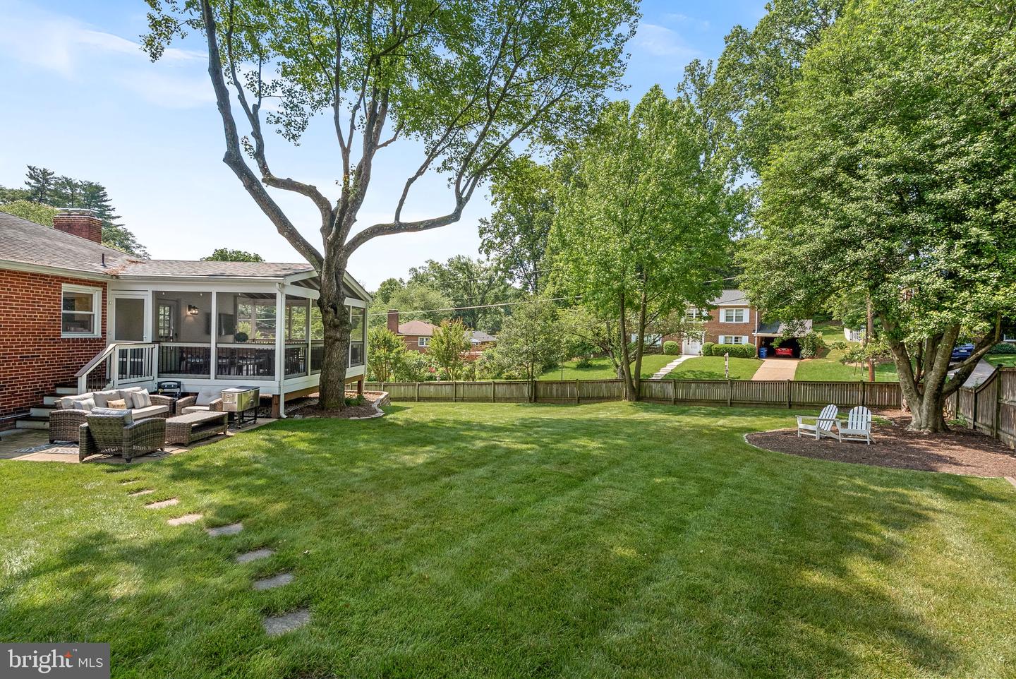 3212 Patrick Henry Dr