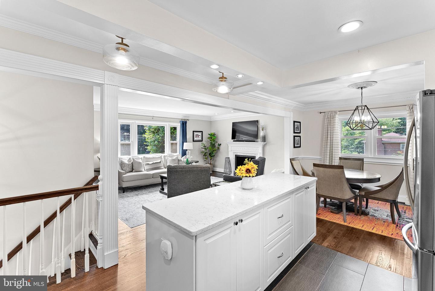 3212 Patrick Henry Dr