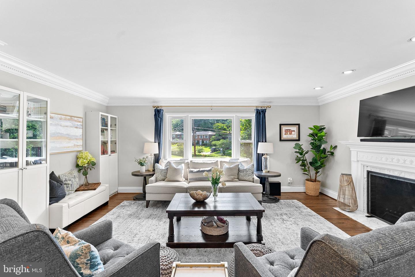 3212 Patrick Henry Dr