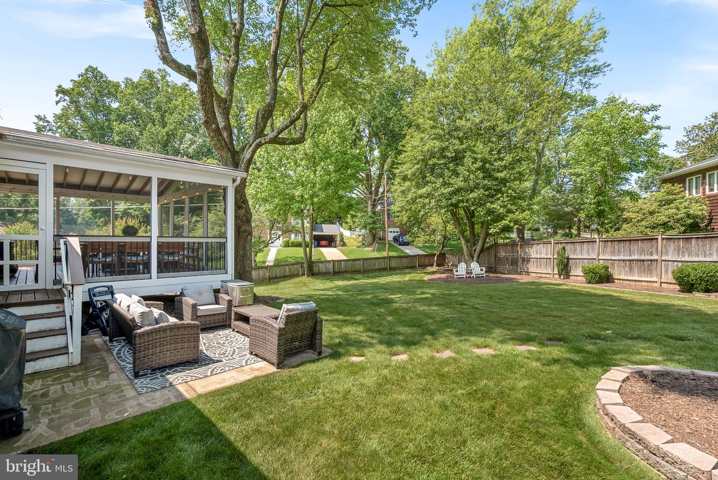 3212 Patrick Henry Dr