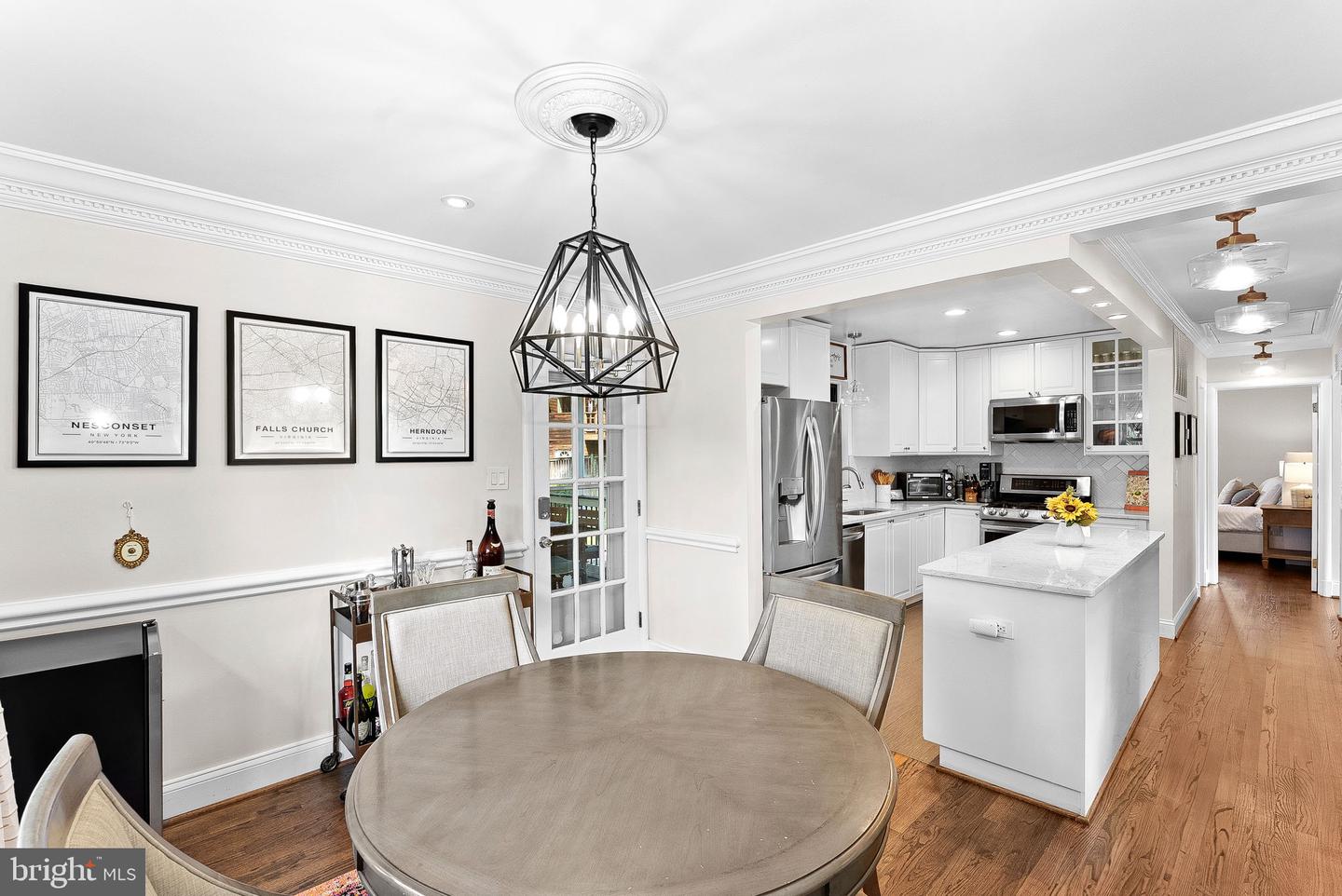 3212 Patrick Henry Dr