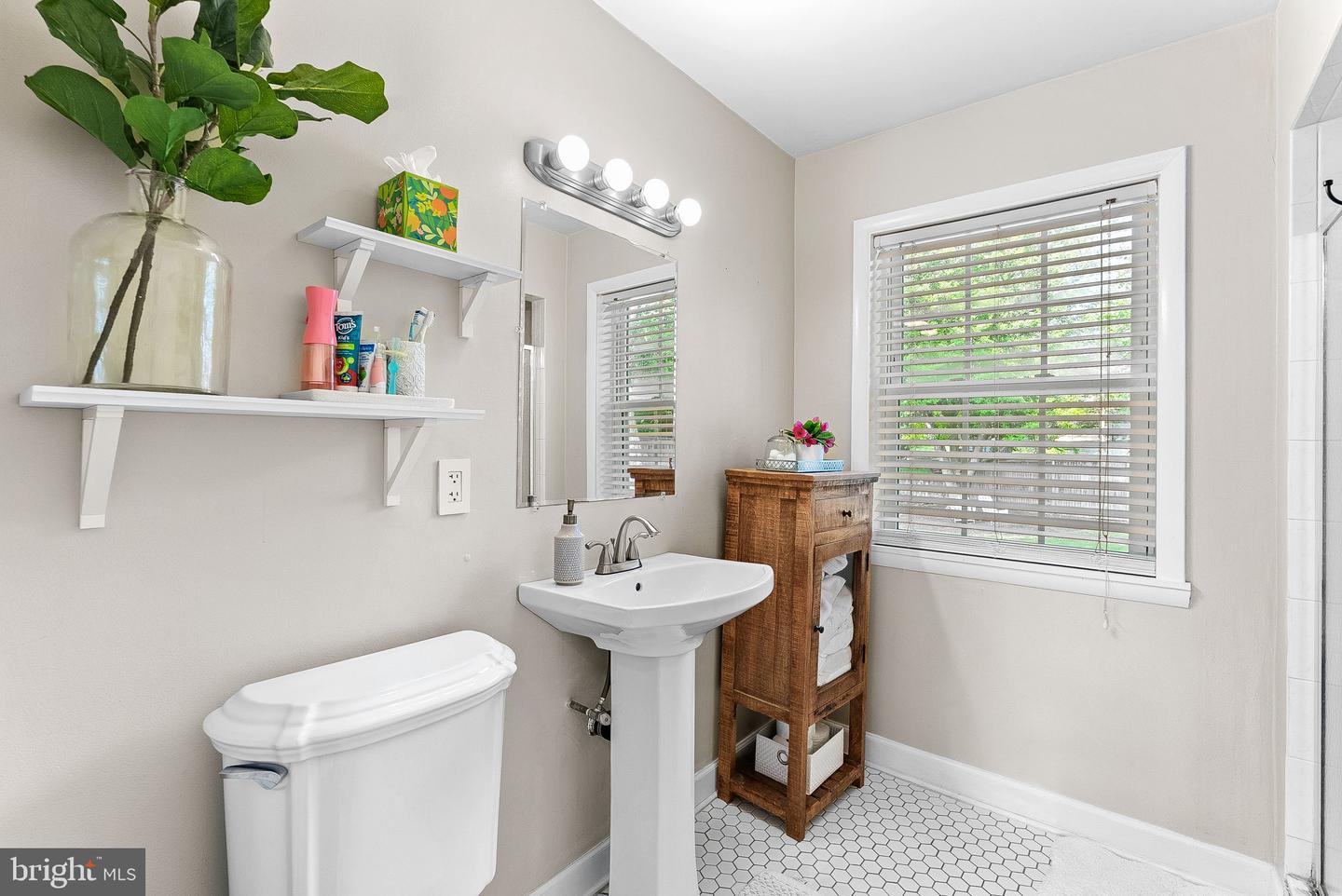 3212 Patrick Henry Dr