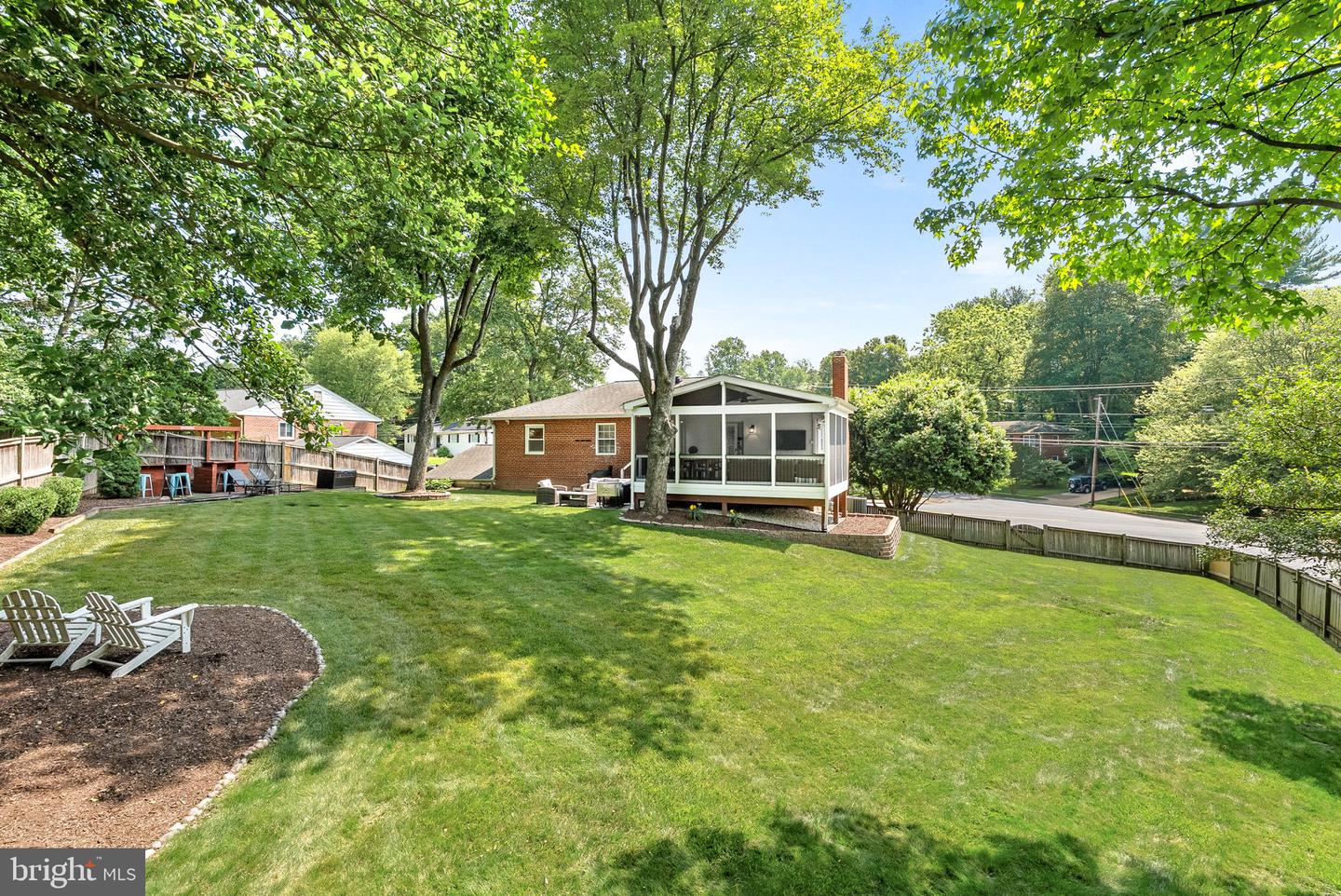 3212 Patrick Henry Dr