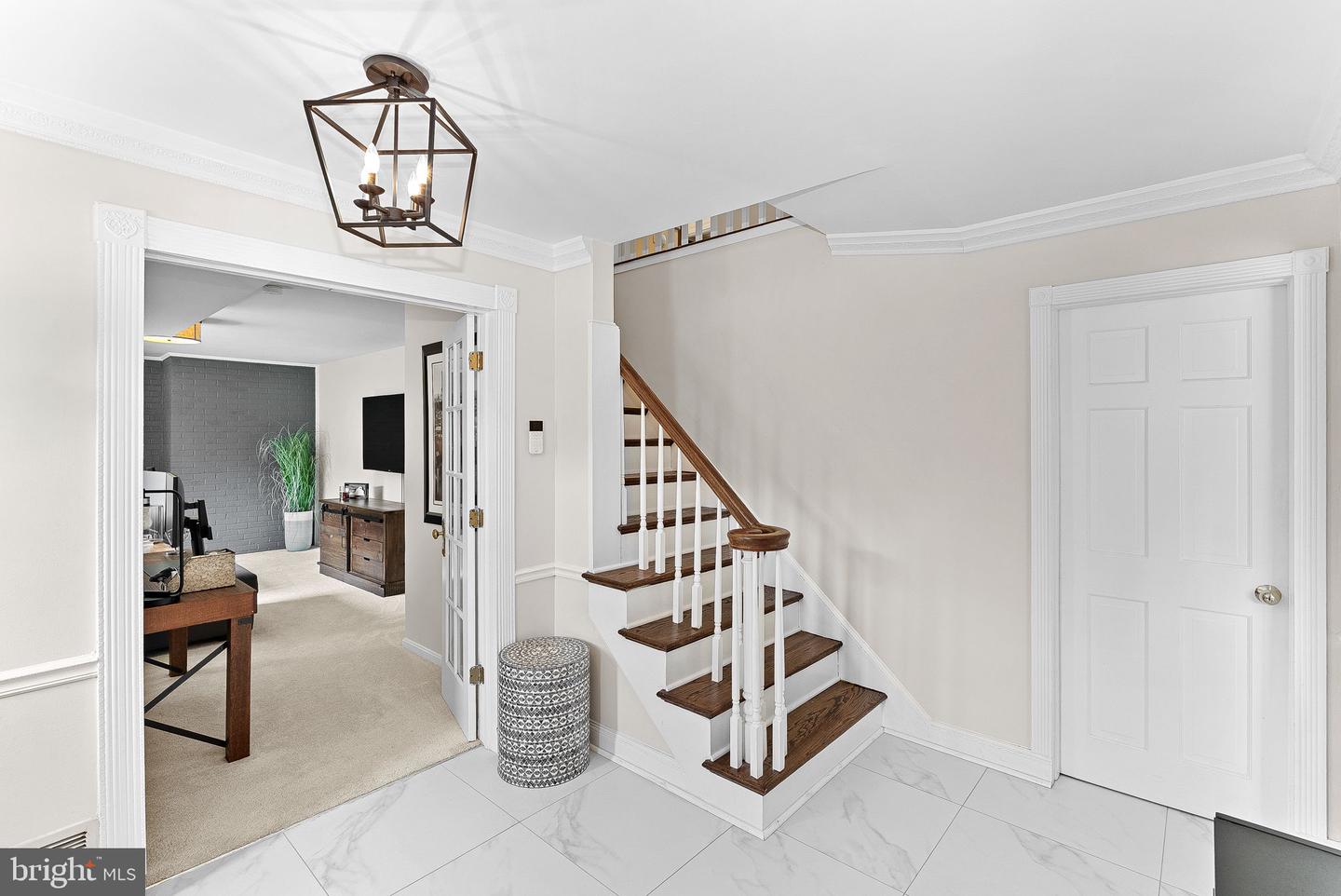 3212 Patrick Henry Dr