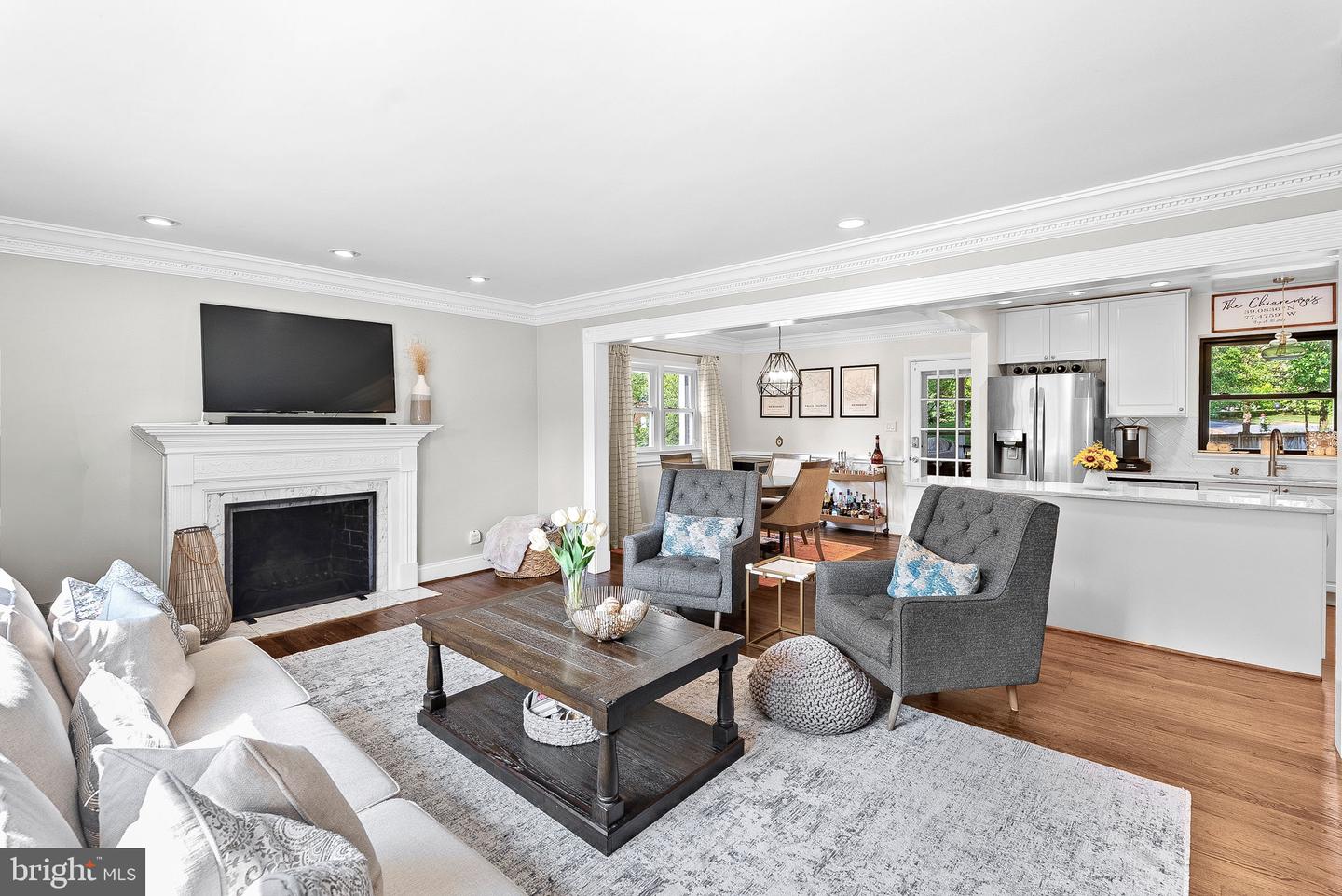 3212 Patrick Henry Dr