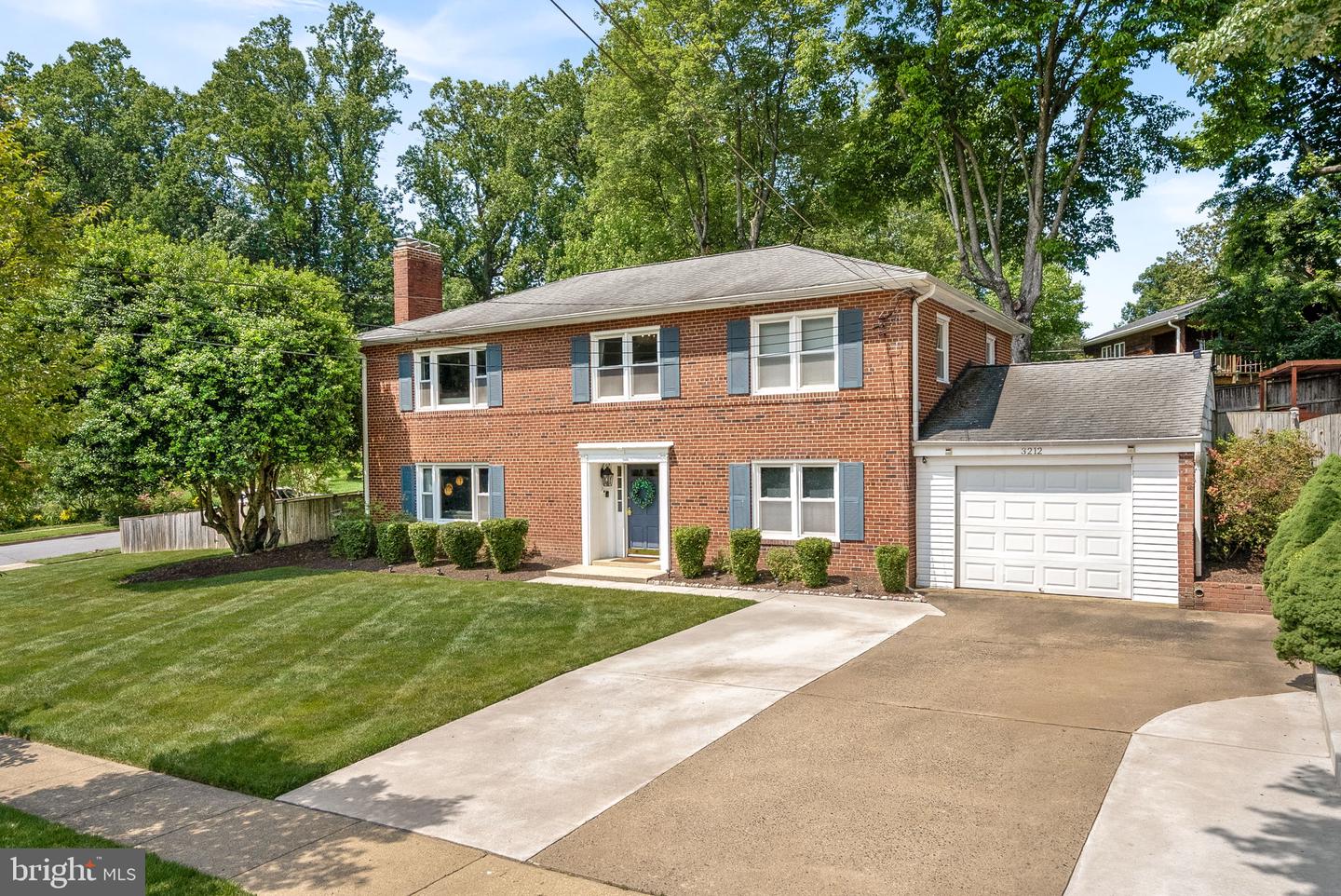 3212 Patrick Henry Dr