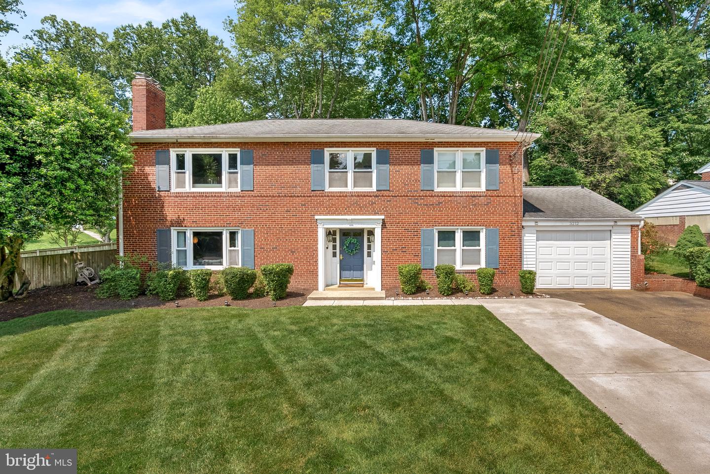 3212 Patrick Henry Dr