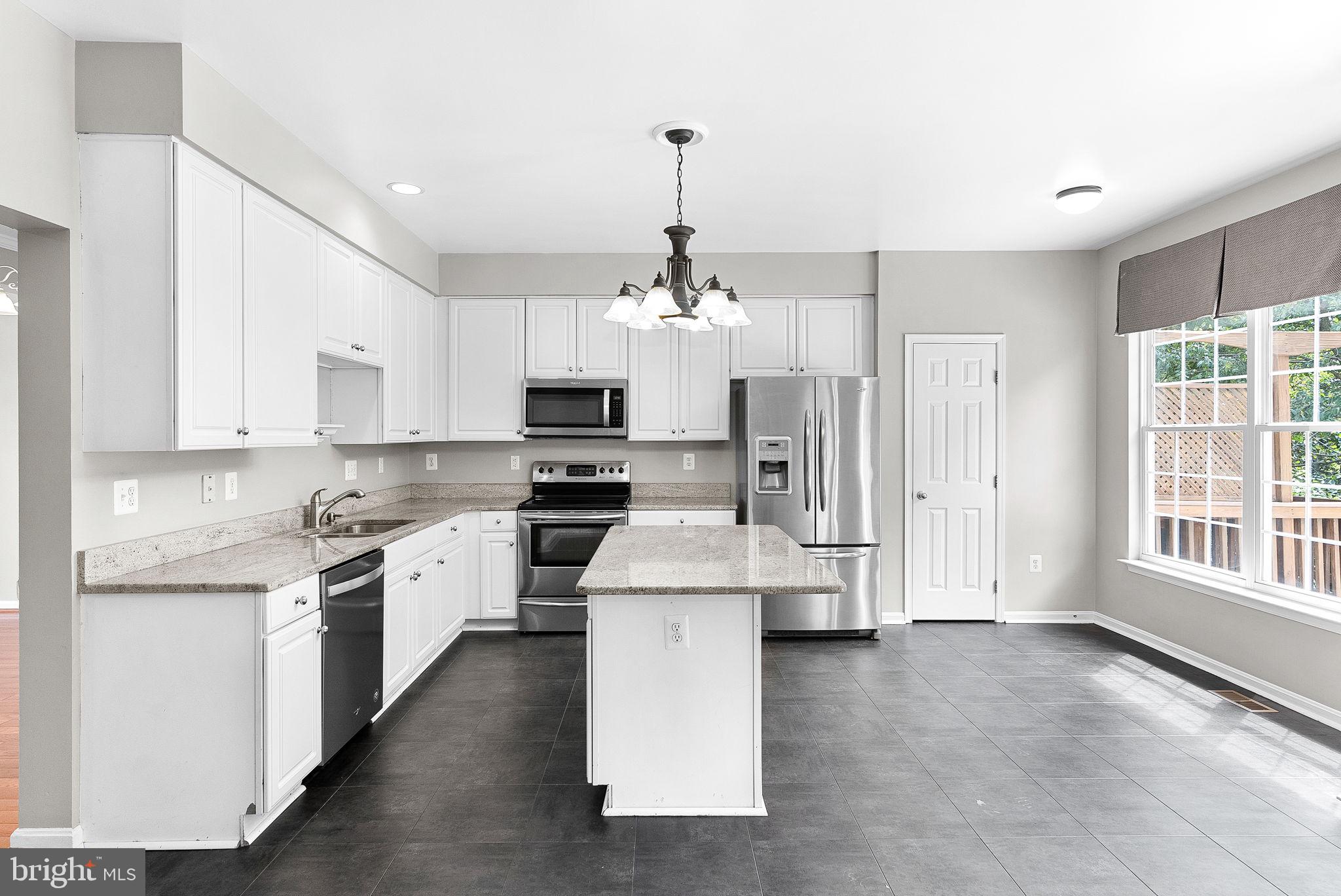 43179 Glenelder Ter