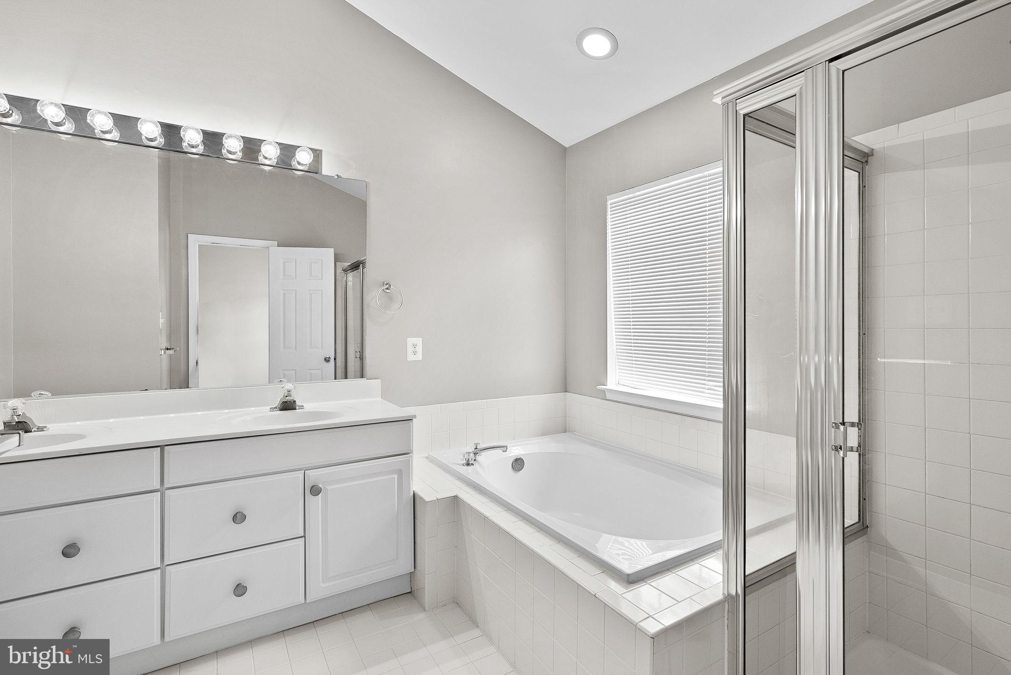 43179 Glenelder Ter
