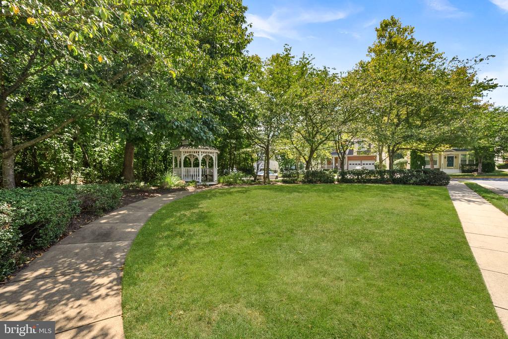 21535 OVERLAND PARK DRIVE