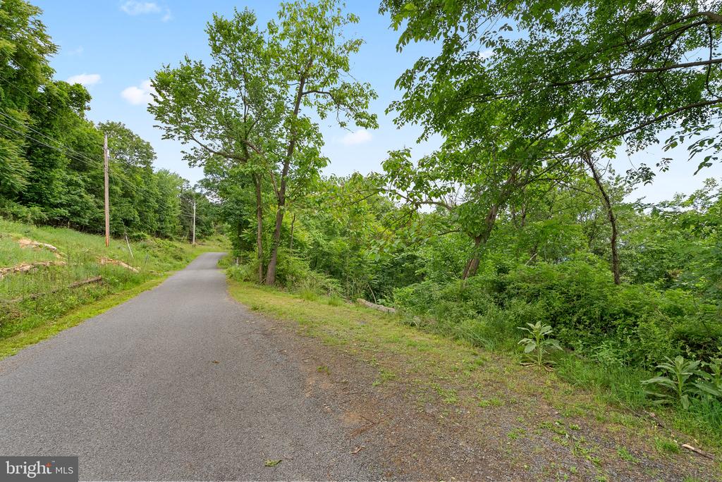 2617 Lookout Rd