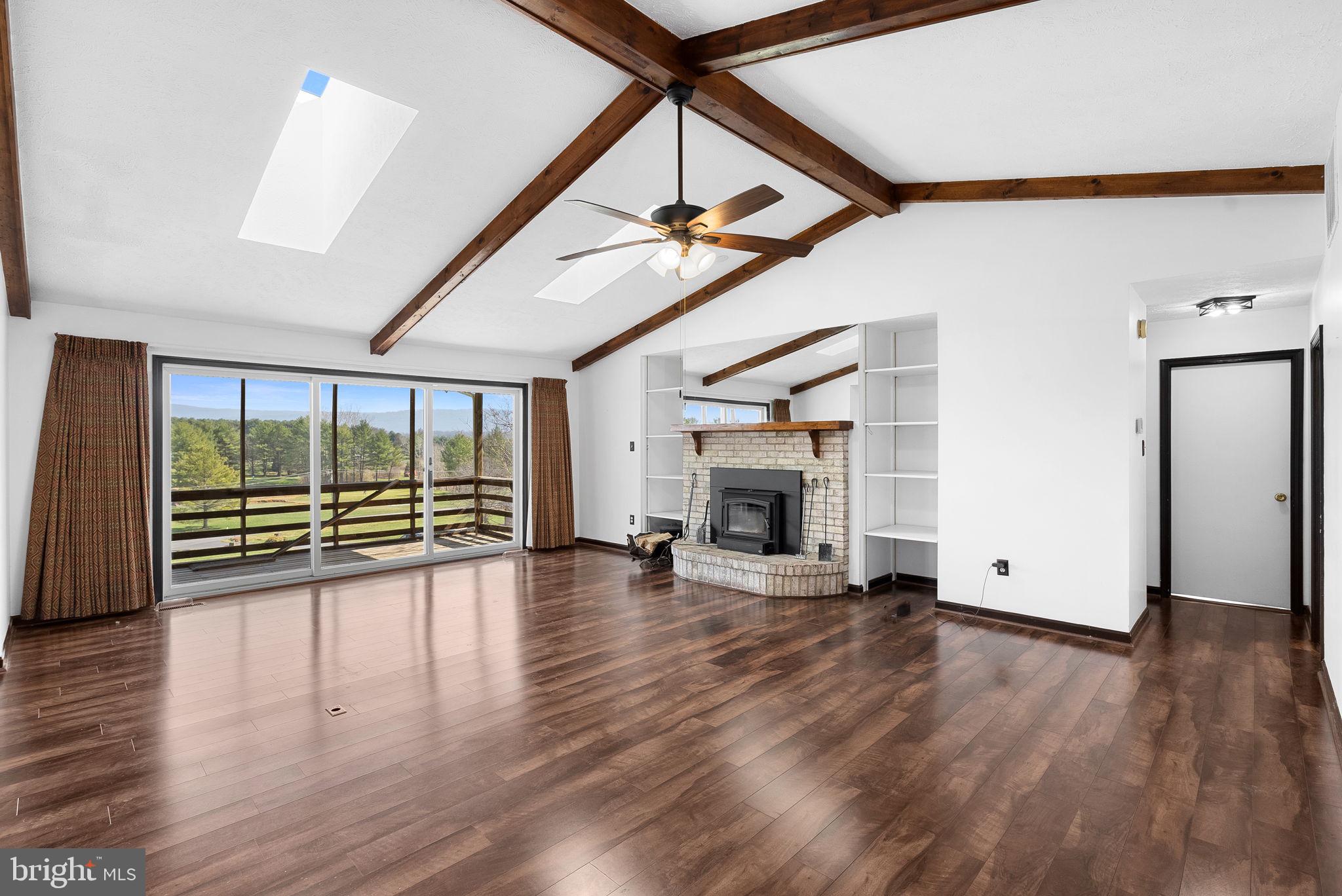 89 Bowling Green Rd