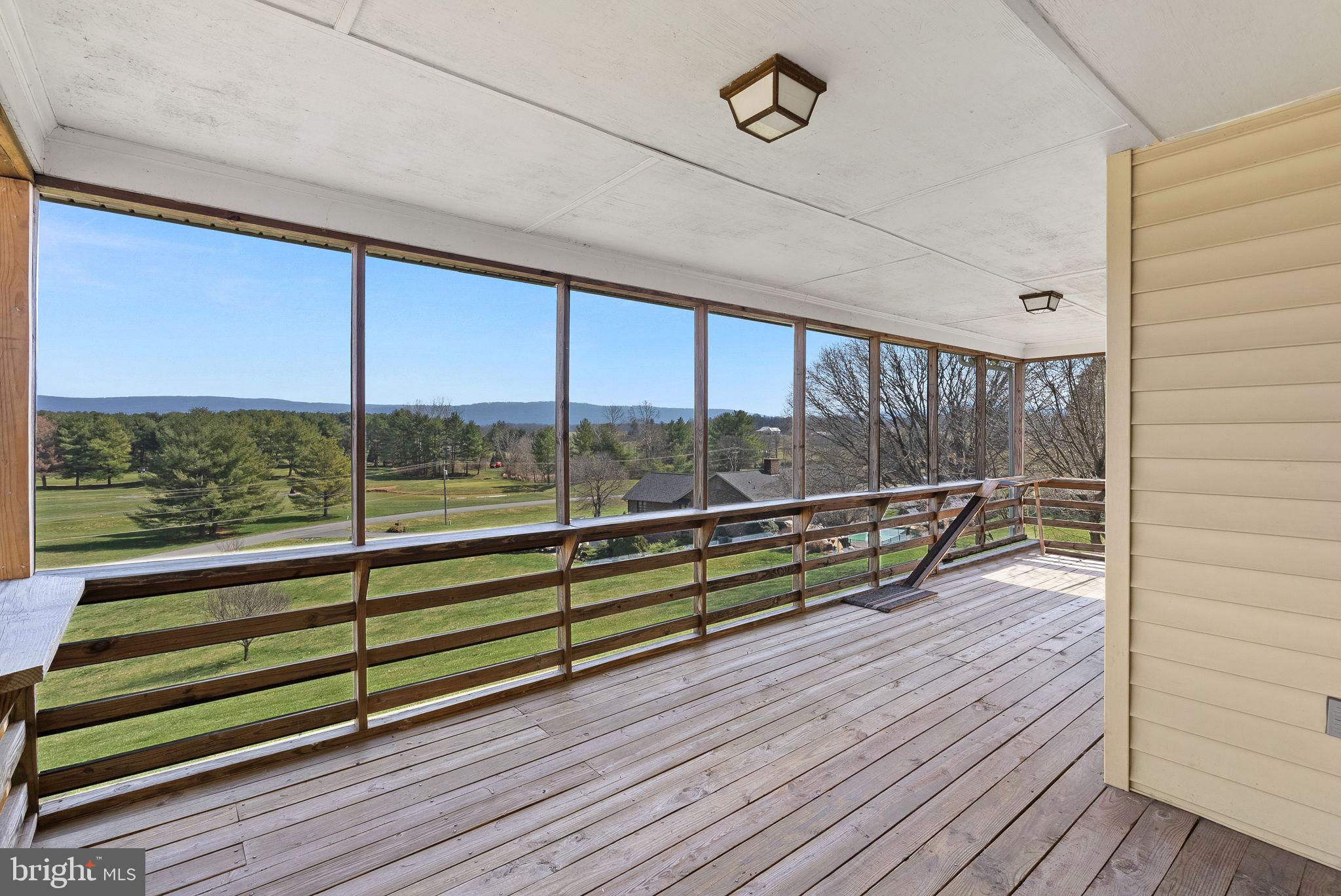 89 Bowling Green Rd