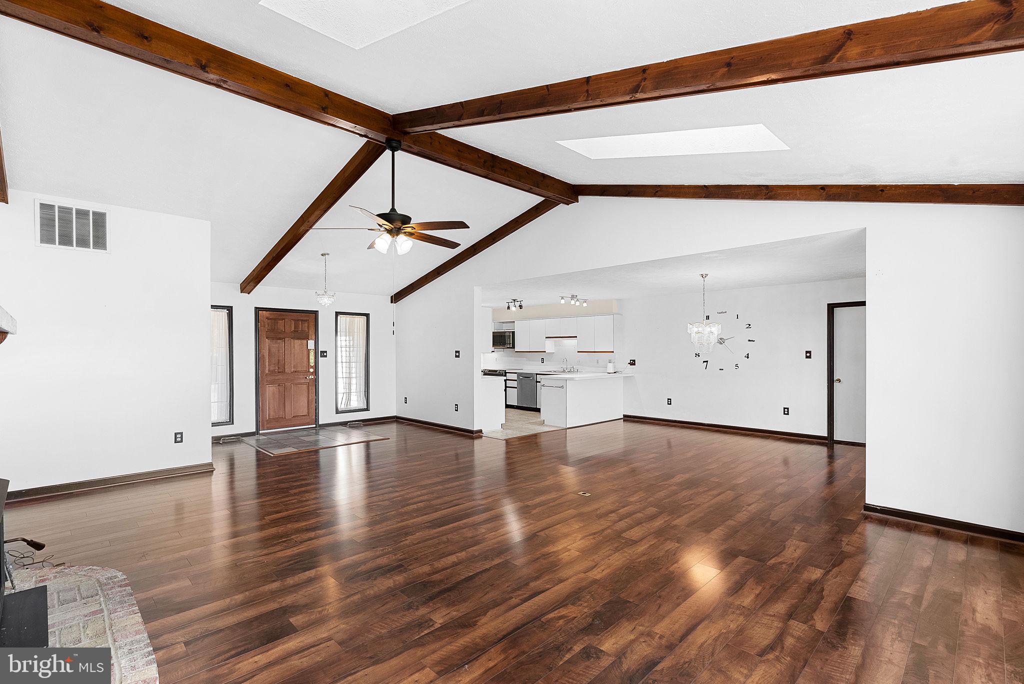 89 Bowling Green Rd
