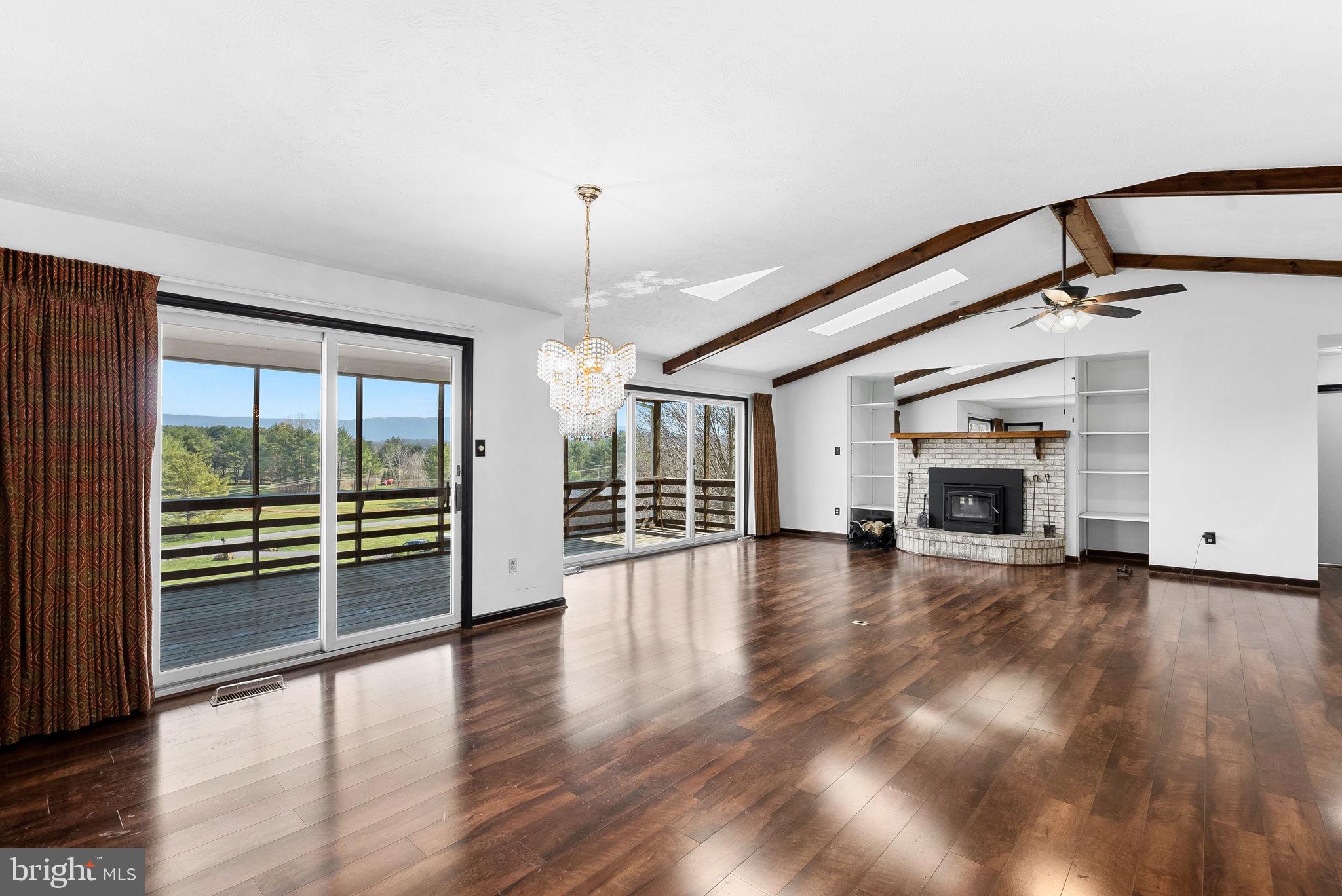 89 Bowling Green Rd