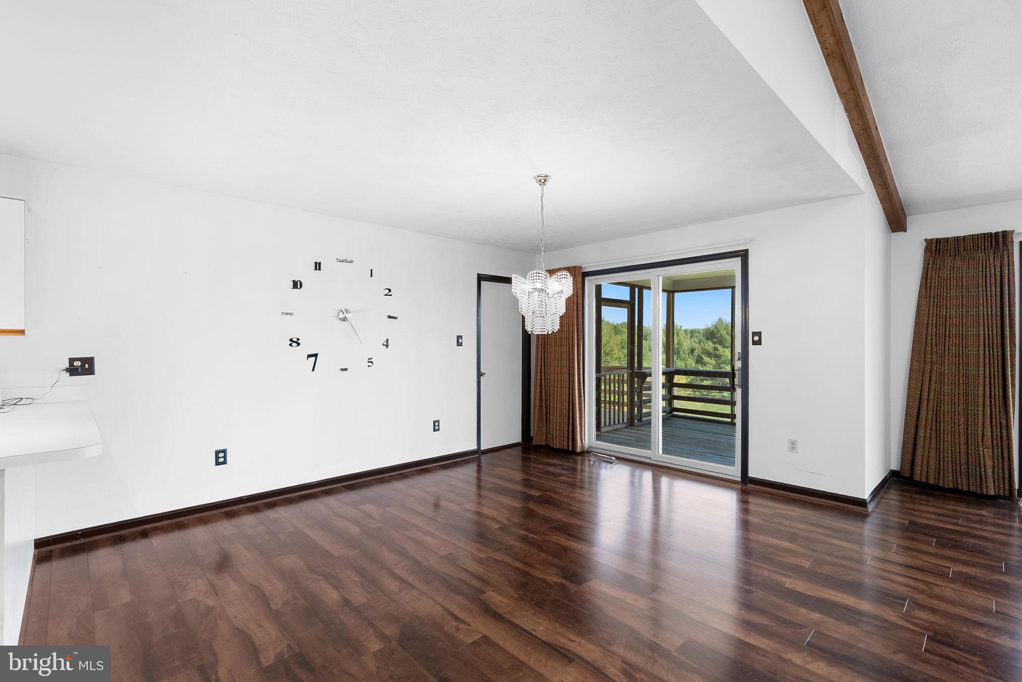 89 Bowling Green Rd
