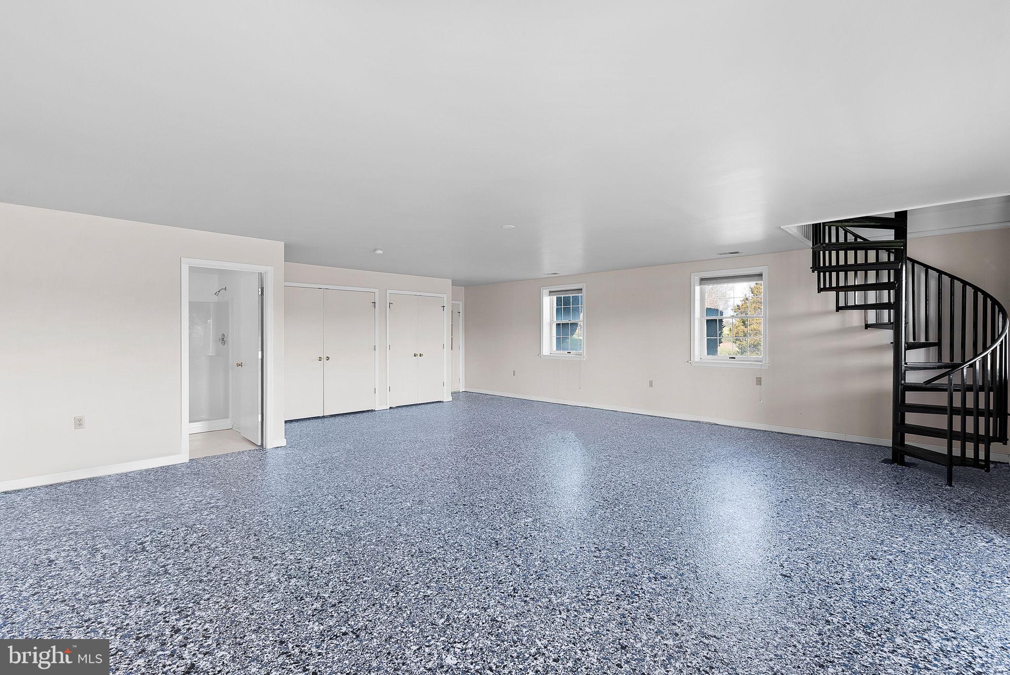 89 Bowling Green Rd