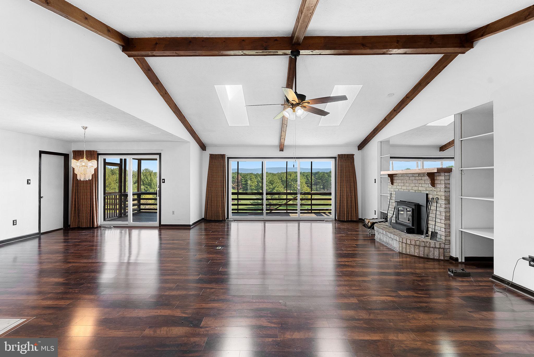 89 Bowling Green Rd