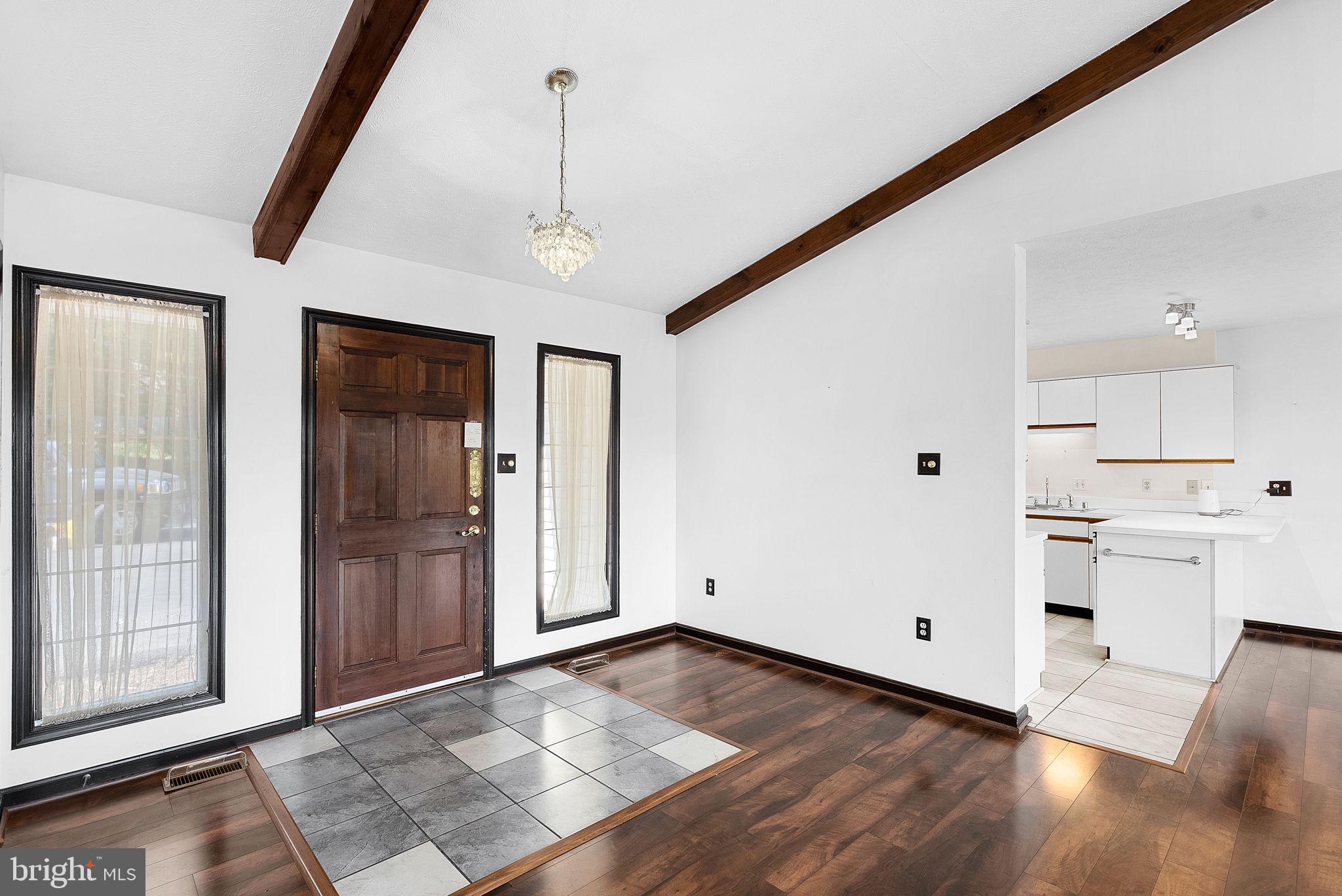 89 Bowling Green Rd