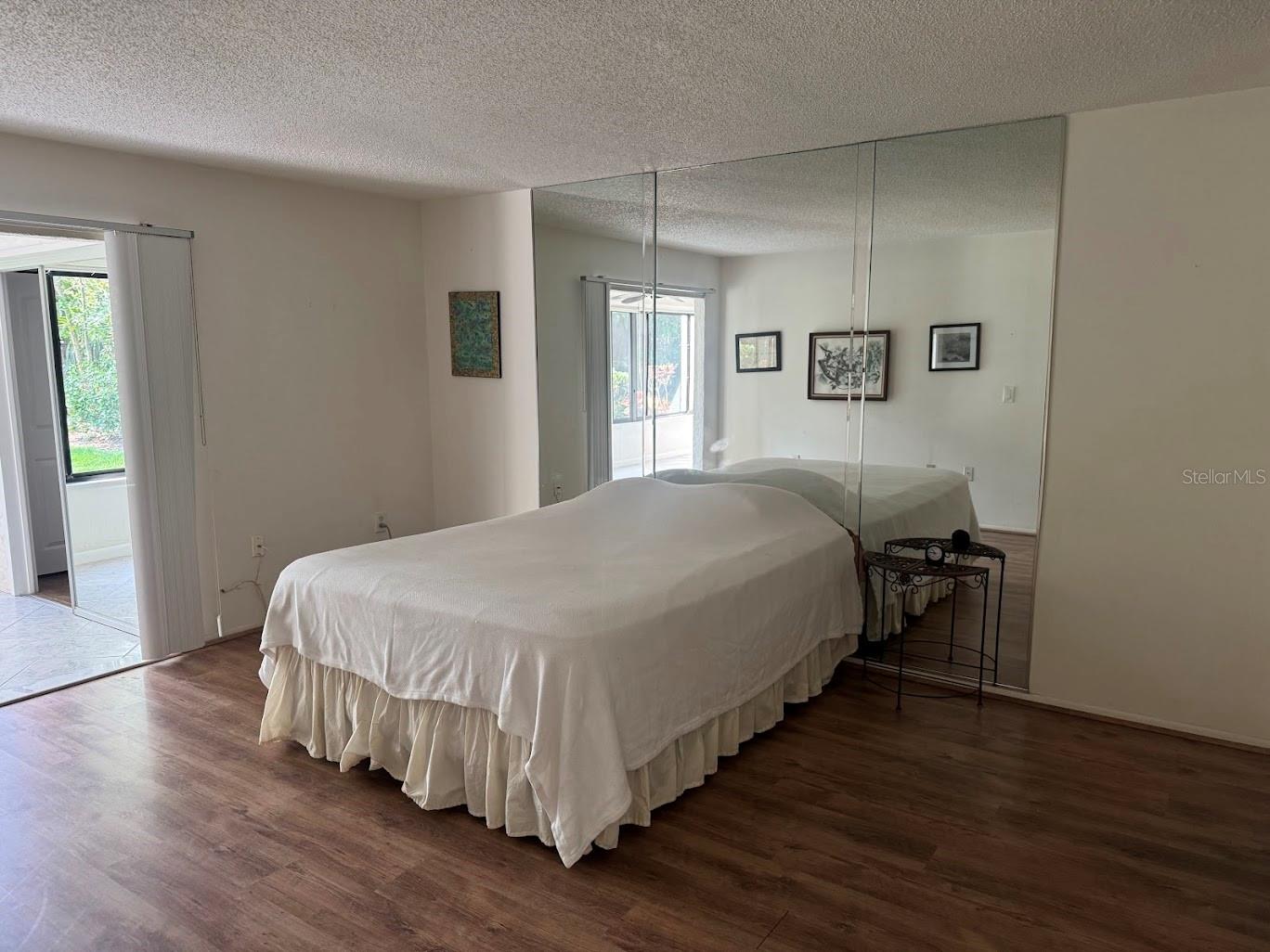 647 WOODLAWN DR #647