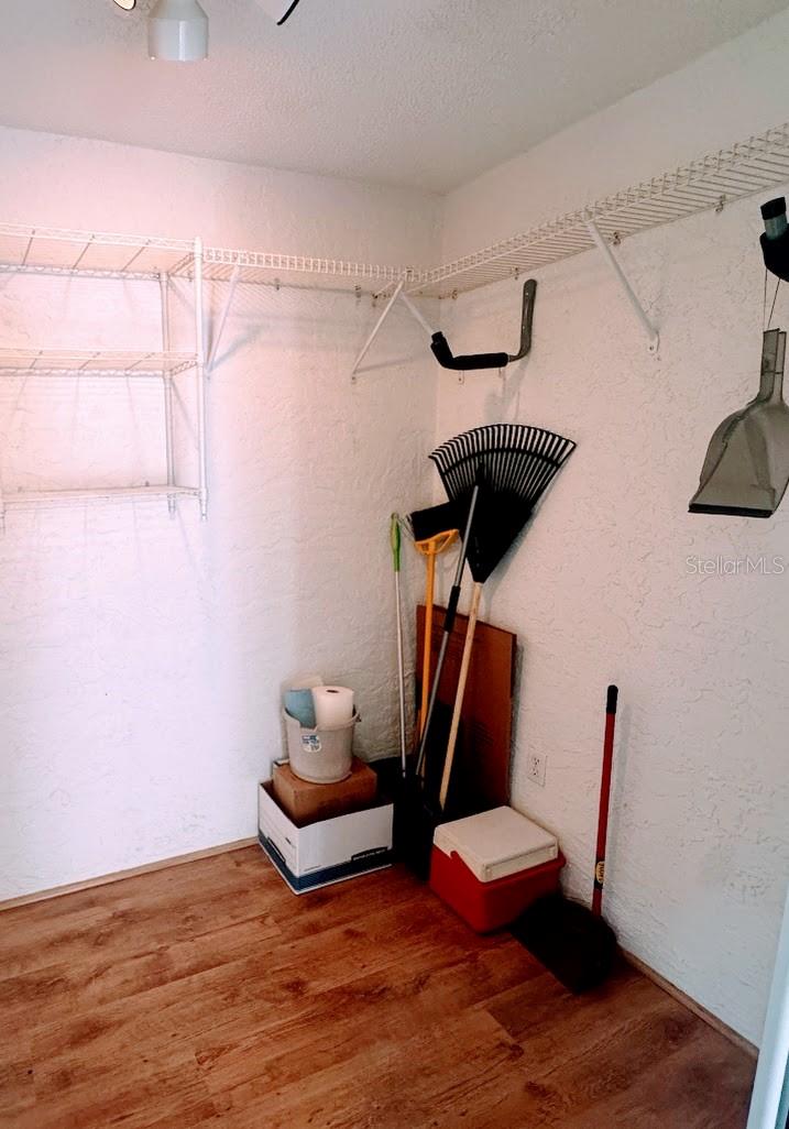 647 WOODLAWN DR #647