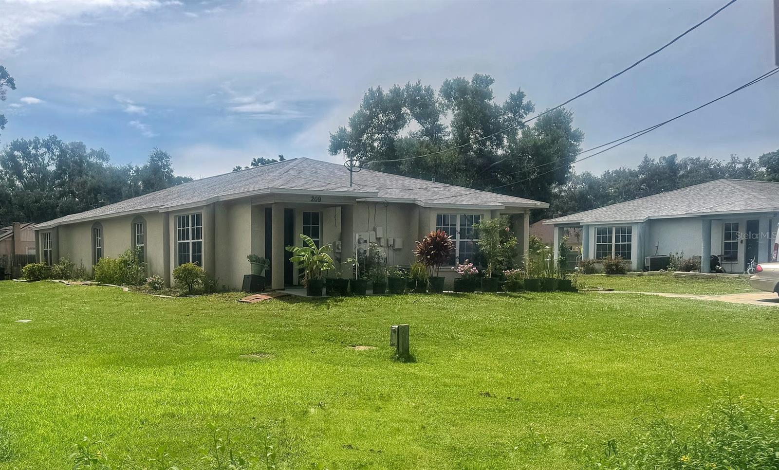 803 E SHELL POINT RD