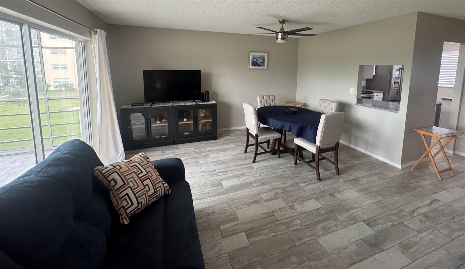 3880 IRONWOOD LN #208E