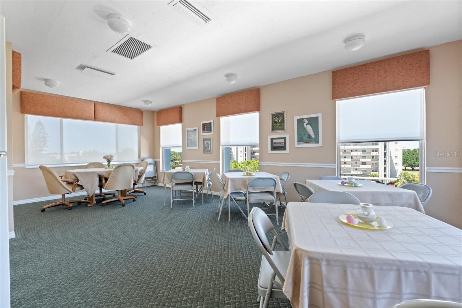 3880 IRONWOOD LN #208E