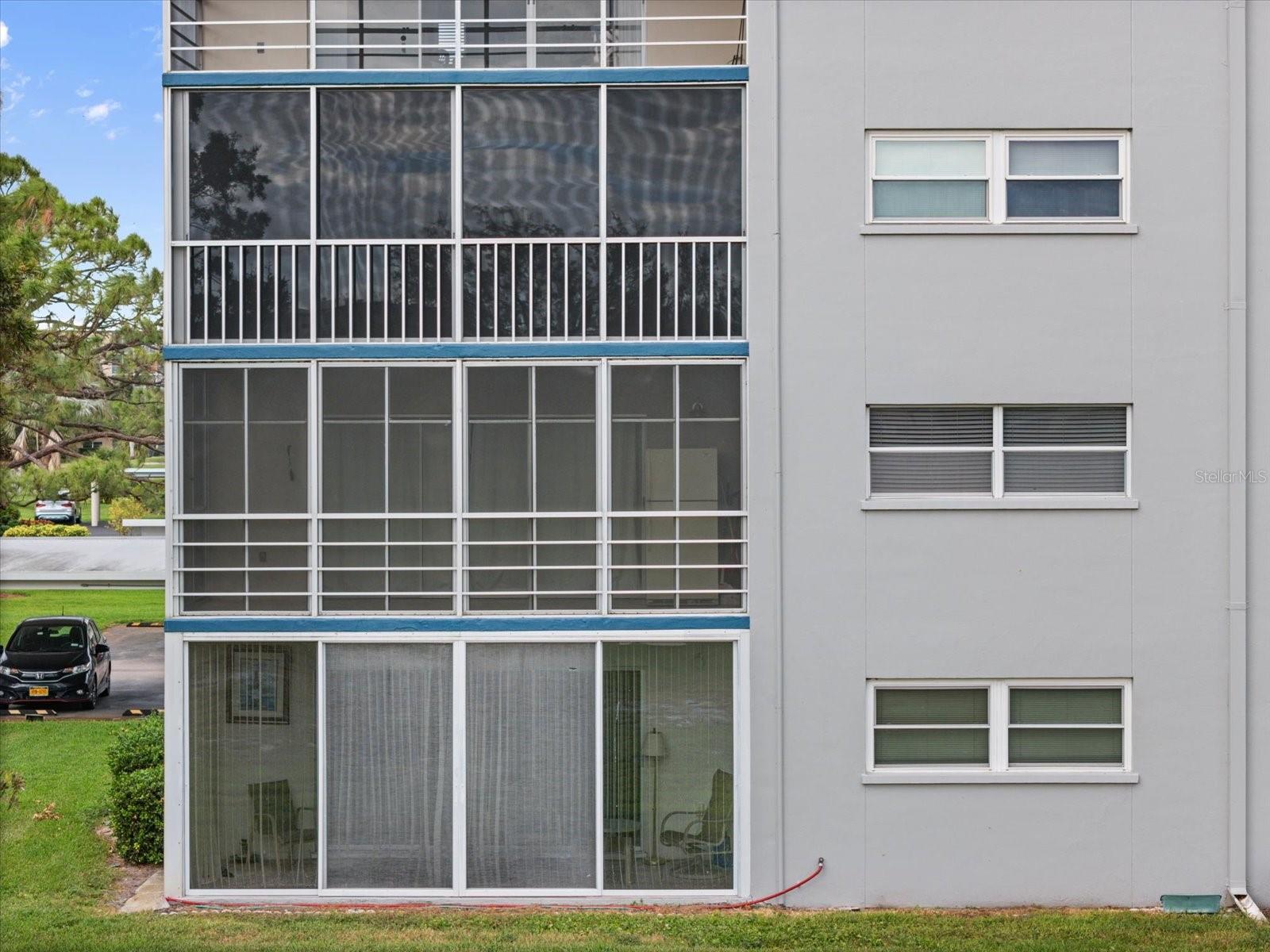 3880 IRONWOOD LN #208E