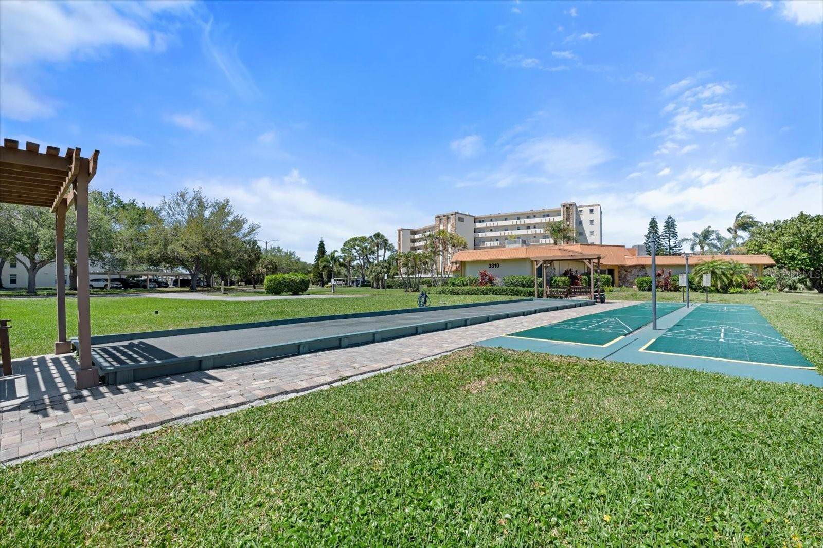 3880 IRONWOOD LN #208E