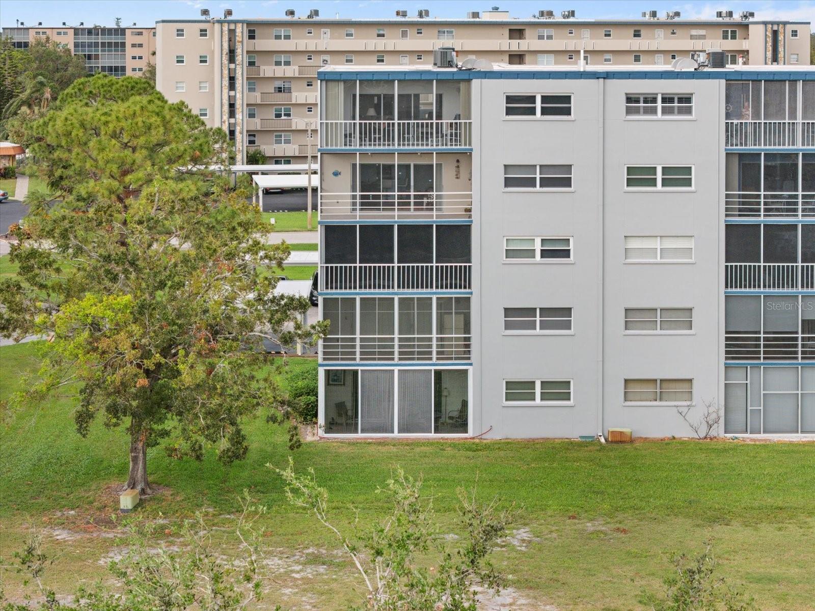 3880 IRONWOOD LN #208E