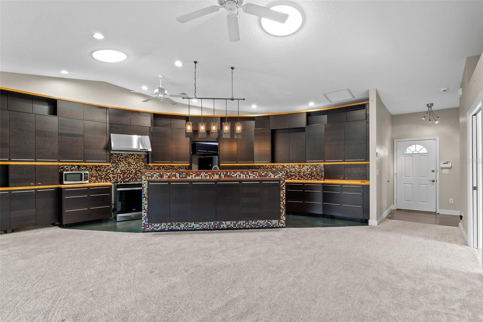 228 51ST STREET CIR E