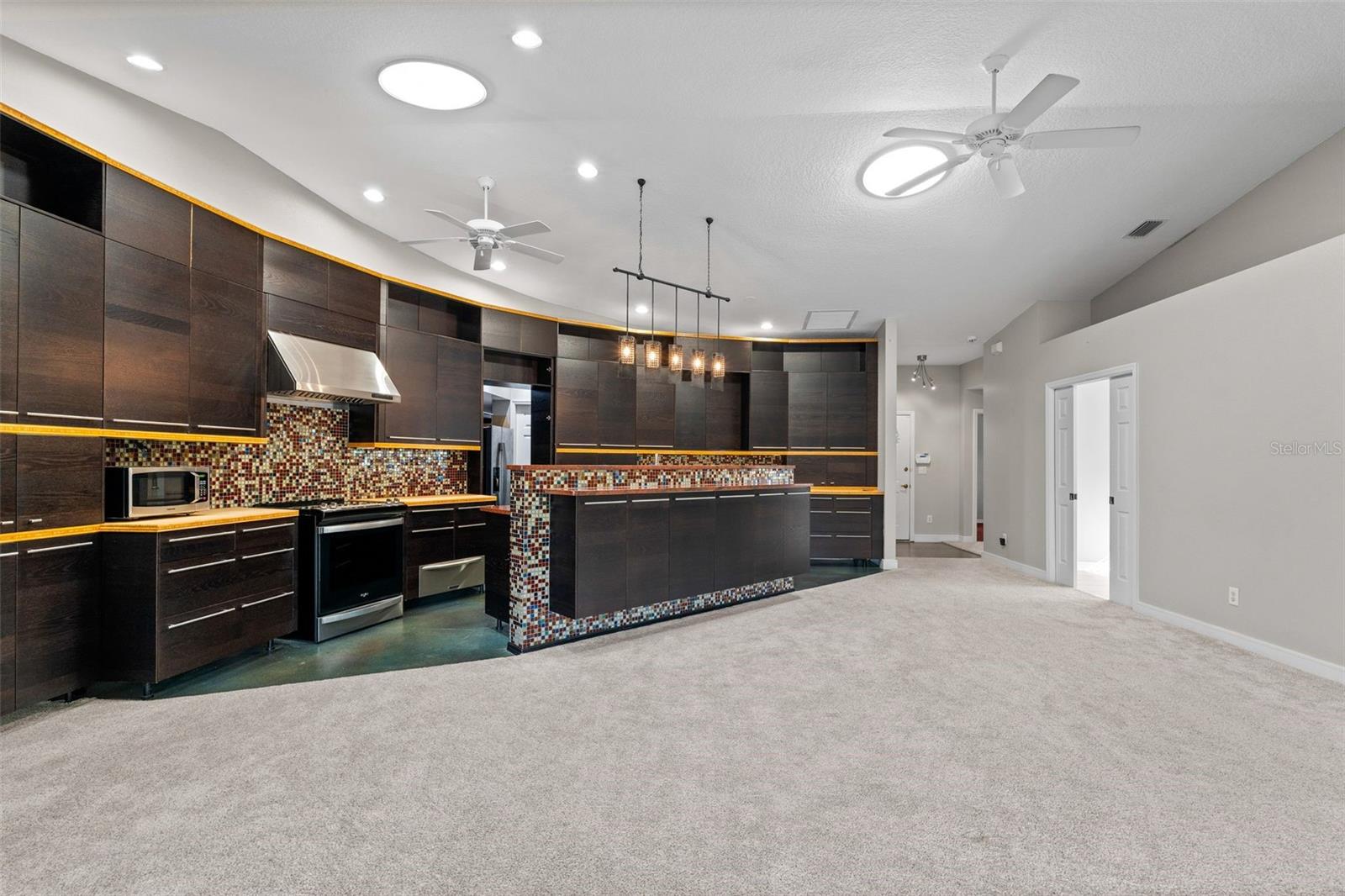 228 51ST STREET CIR E