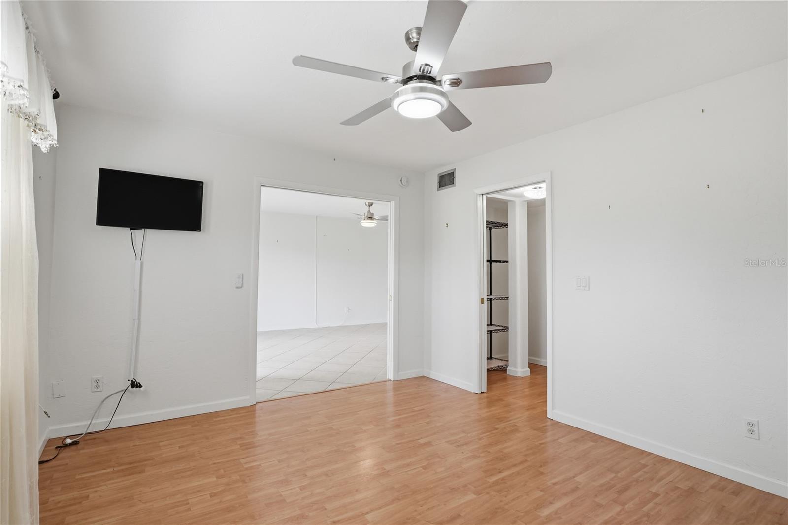 7860 PALM AIRE LN #103