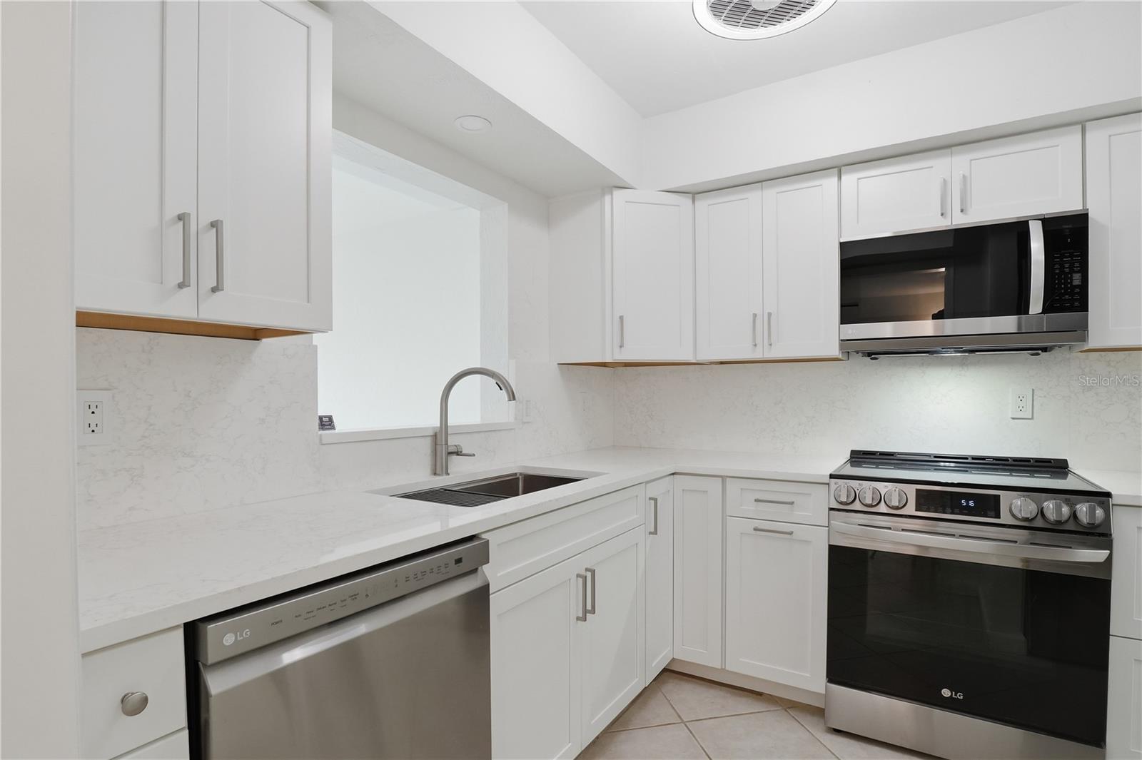 7860 PALM AIRE LN #103